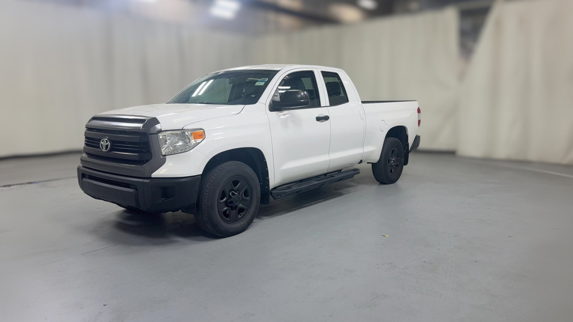 2016 Toyota Tundra Double Cab vehicle photo