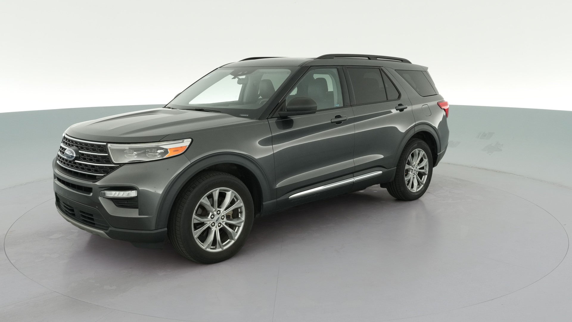 2020 Ford Explorer vehicle photo