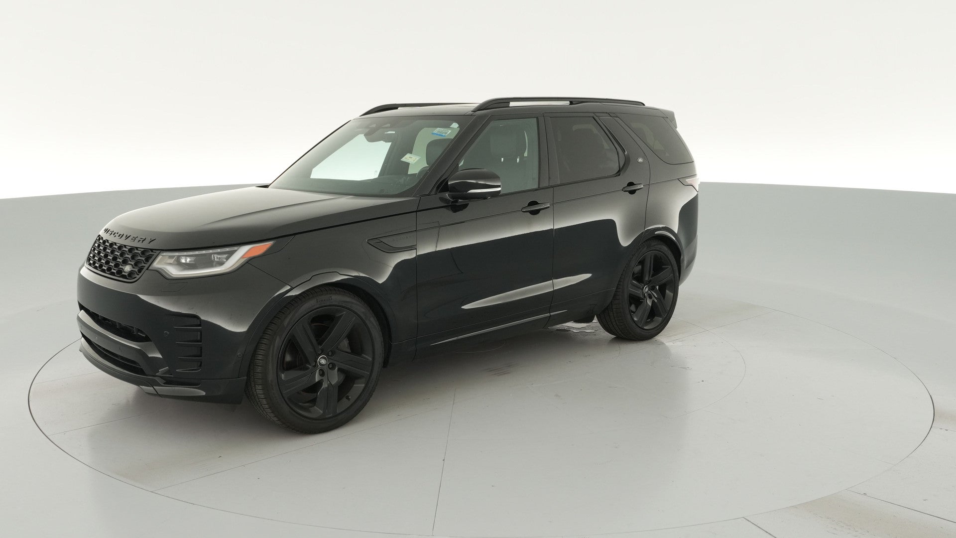 2024 Land Rover Discovery vehicle photo