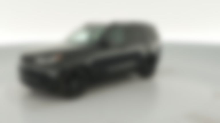 2024 Land Rover Discovery vehicle photo
