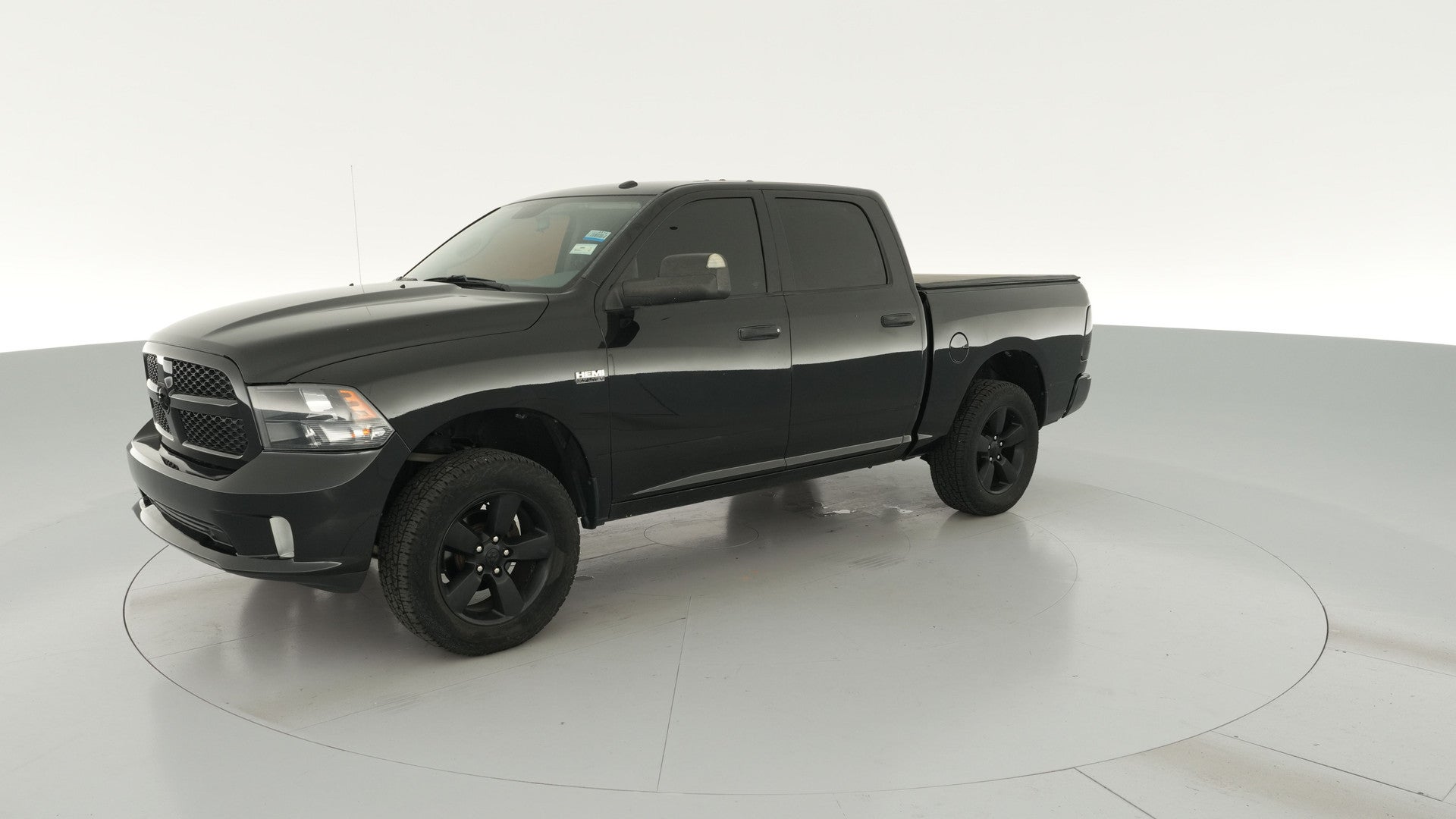 2017 Ram 1500 Crew Cab vehicle photo