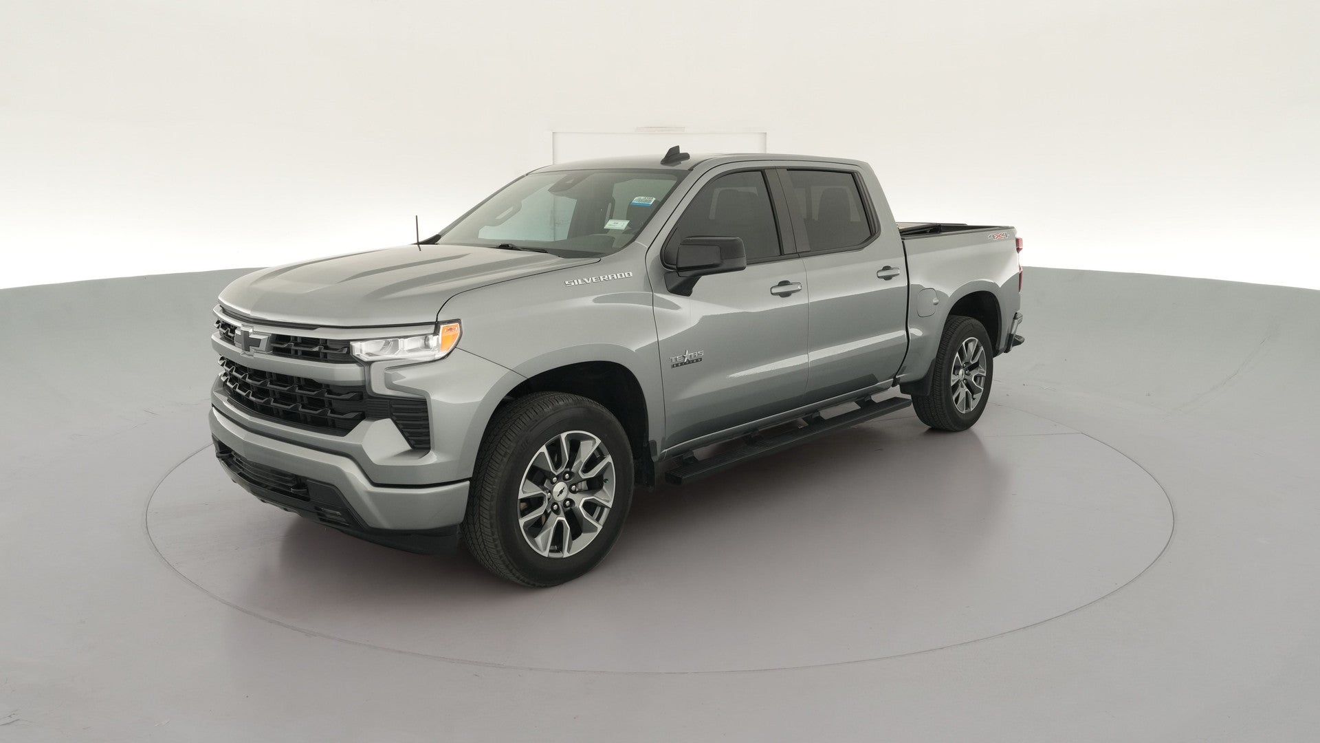 2024 Chevrolet Silverado 1500 Crew Cab vehicle photo
