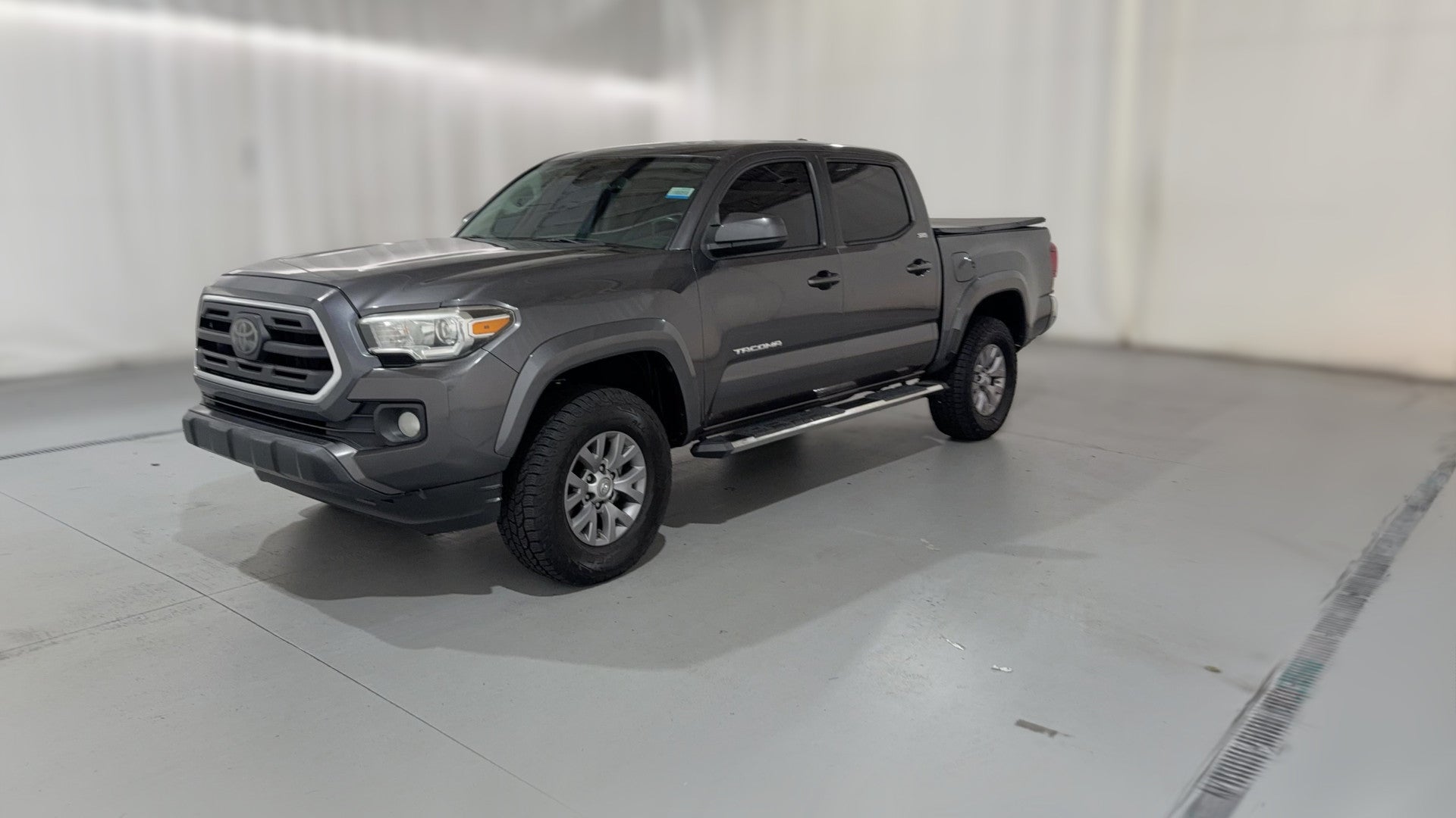 2018 Toyota Tacoma Double Cab vehicle photo