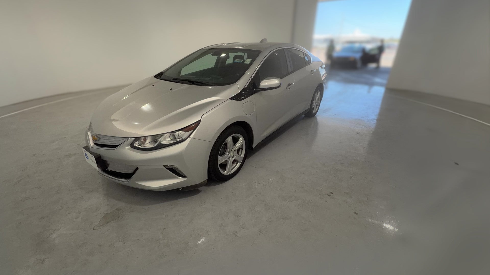 2018 Chevrolet Volt vehicle photo