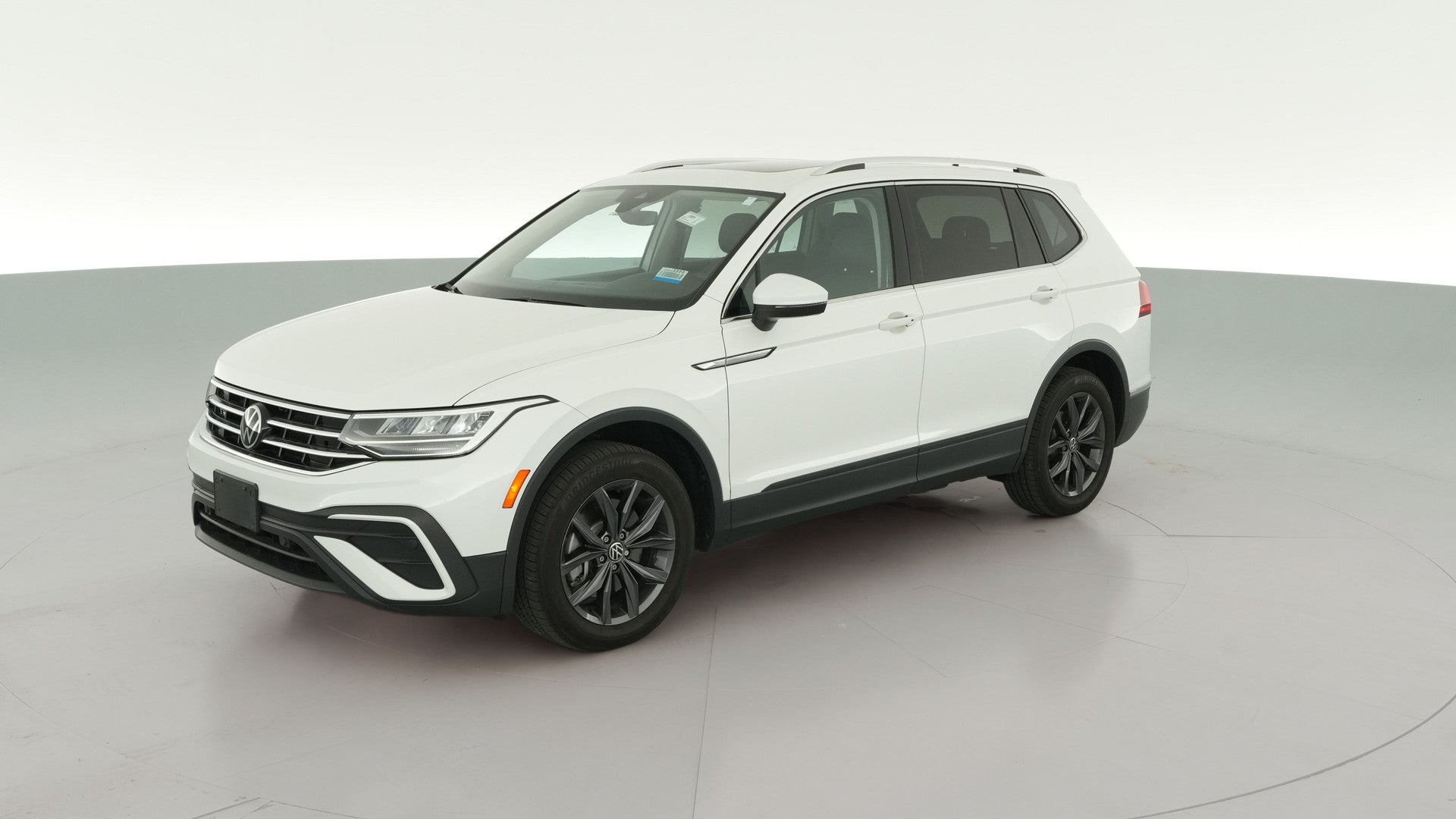2023 Volkswagen Tiguan vehicle photo
