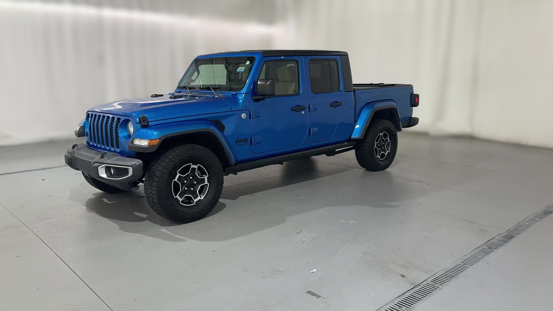 2021 Jeep Gladiator vehicle photo