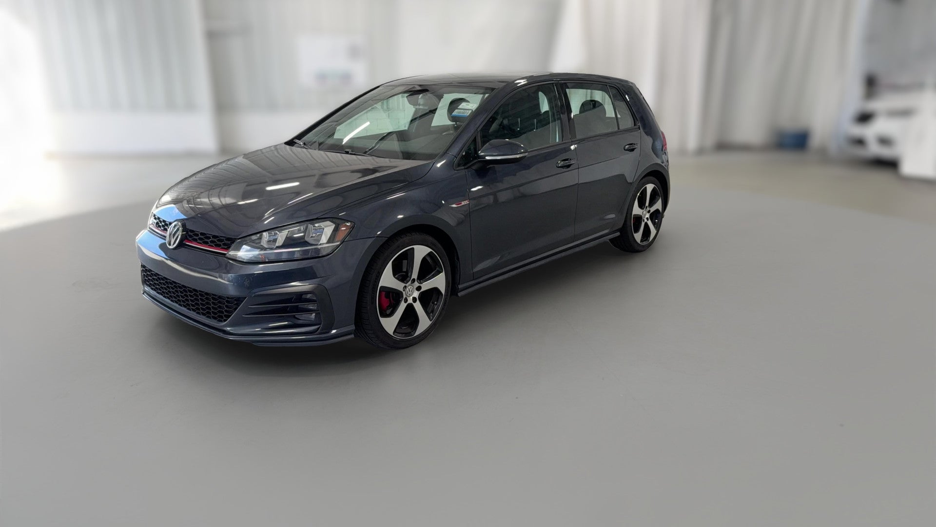 2018 Volkswagen Golf GTI vehicle photo