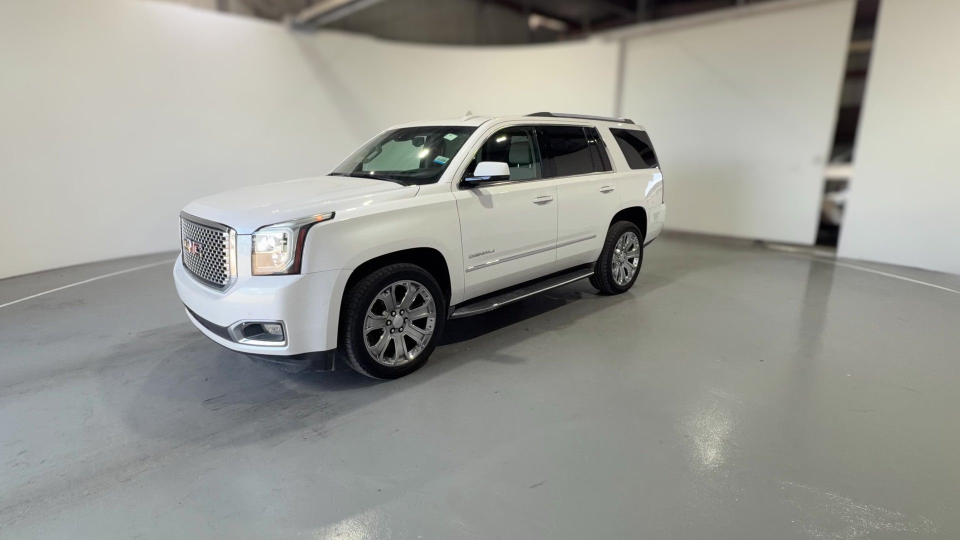 2016 GMC Yukon vehicle photo