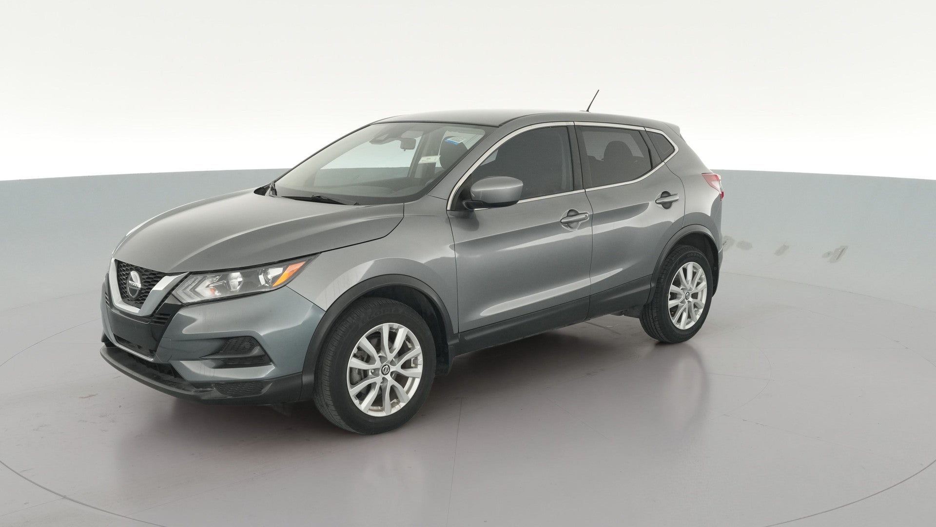 2021 Nissan Rogue Sport vehicle photo