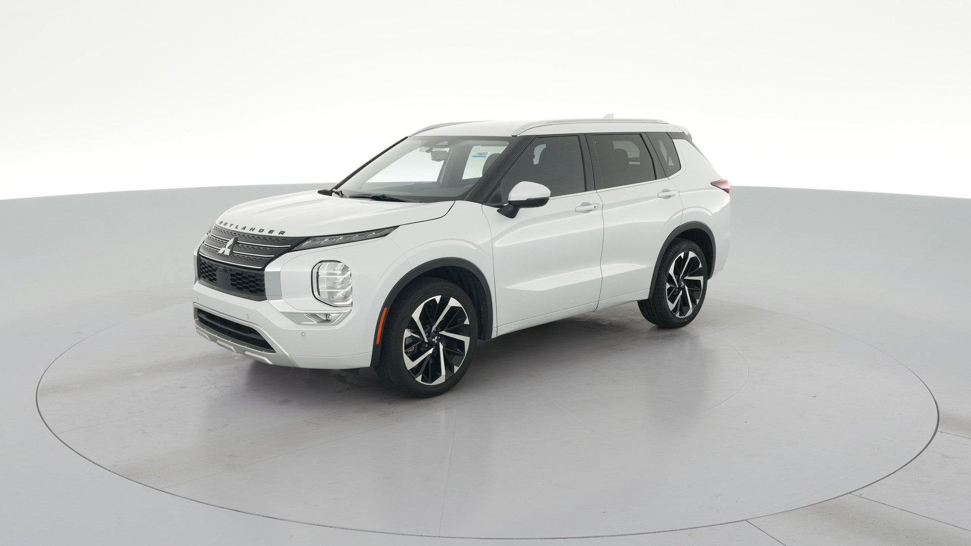 2024 Mitsubishi Outlander vehicle photo