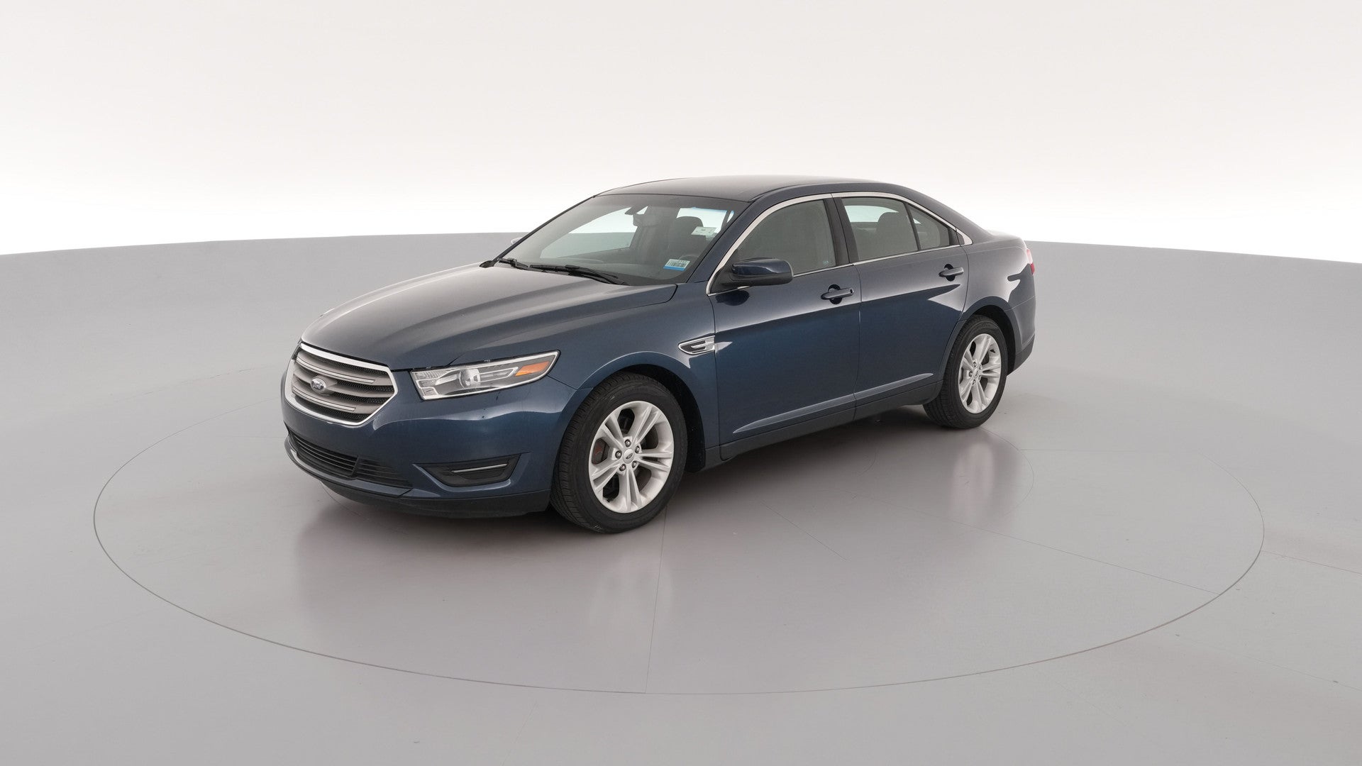 2016 Ford Taurus vehicle photo