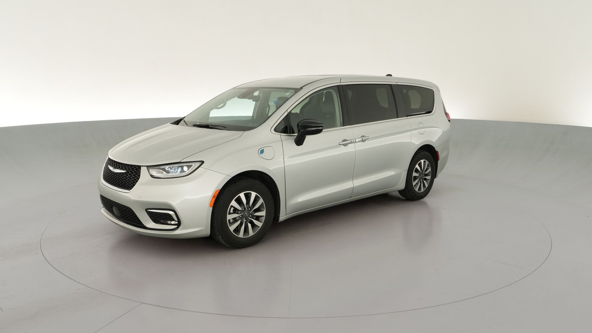 2024 Chrysler Pacifica Hybrid vehicle photo