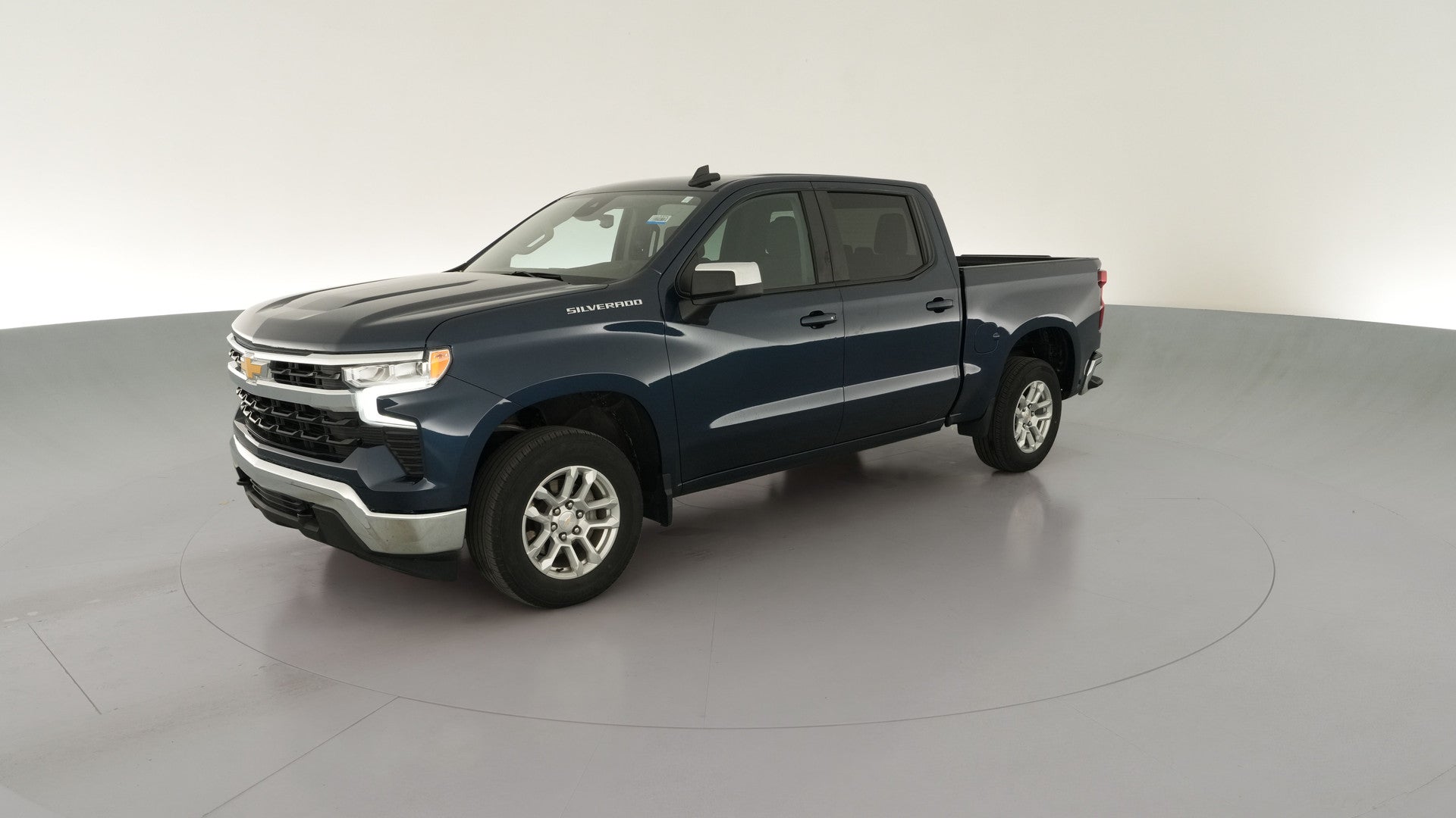 2023 Chevrolet Silverado 1500 Crew Cab vehicle photo