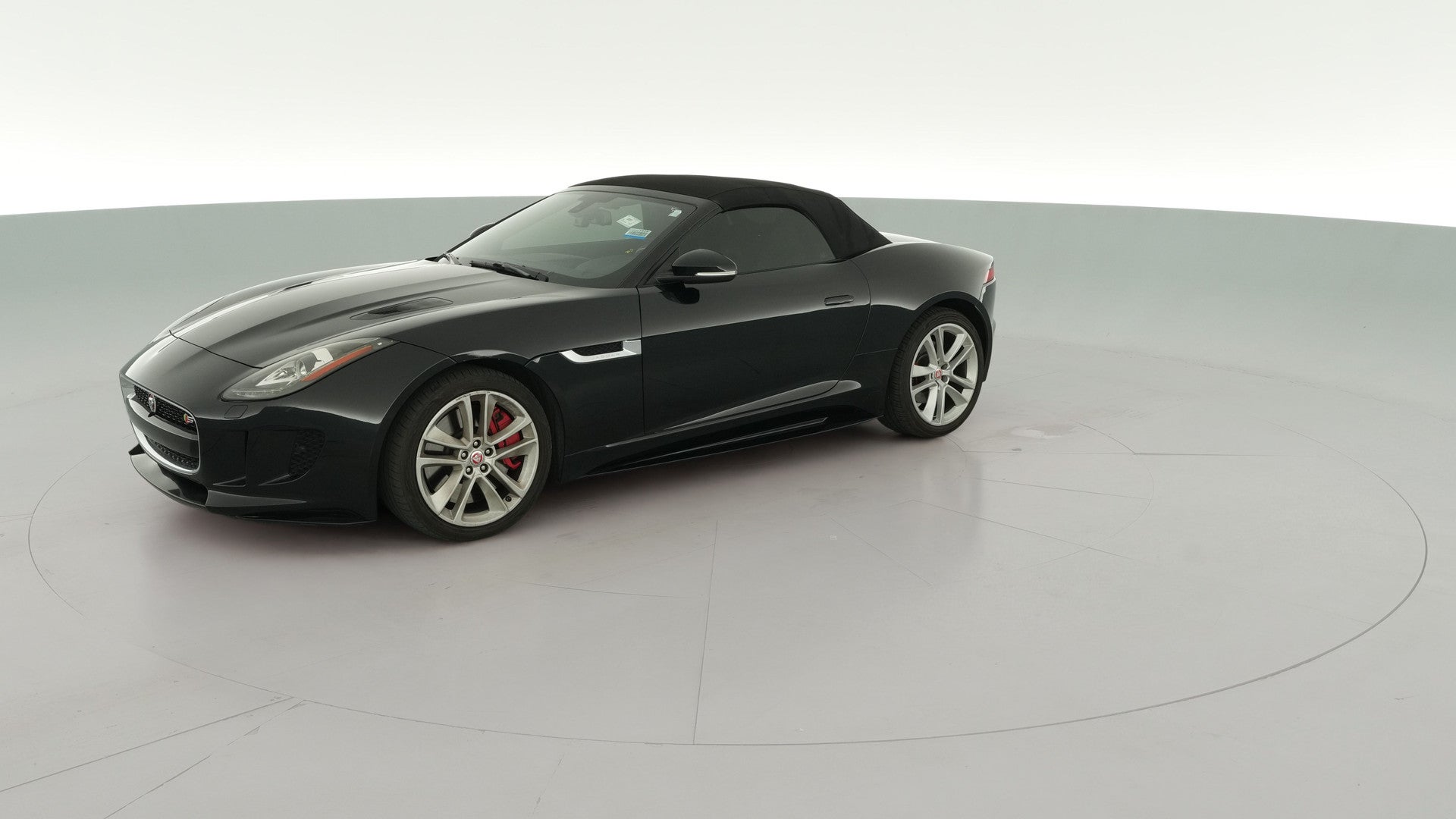 2016 Jaguar F-TYPE vehicle photo