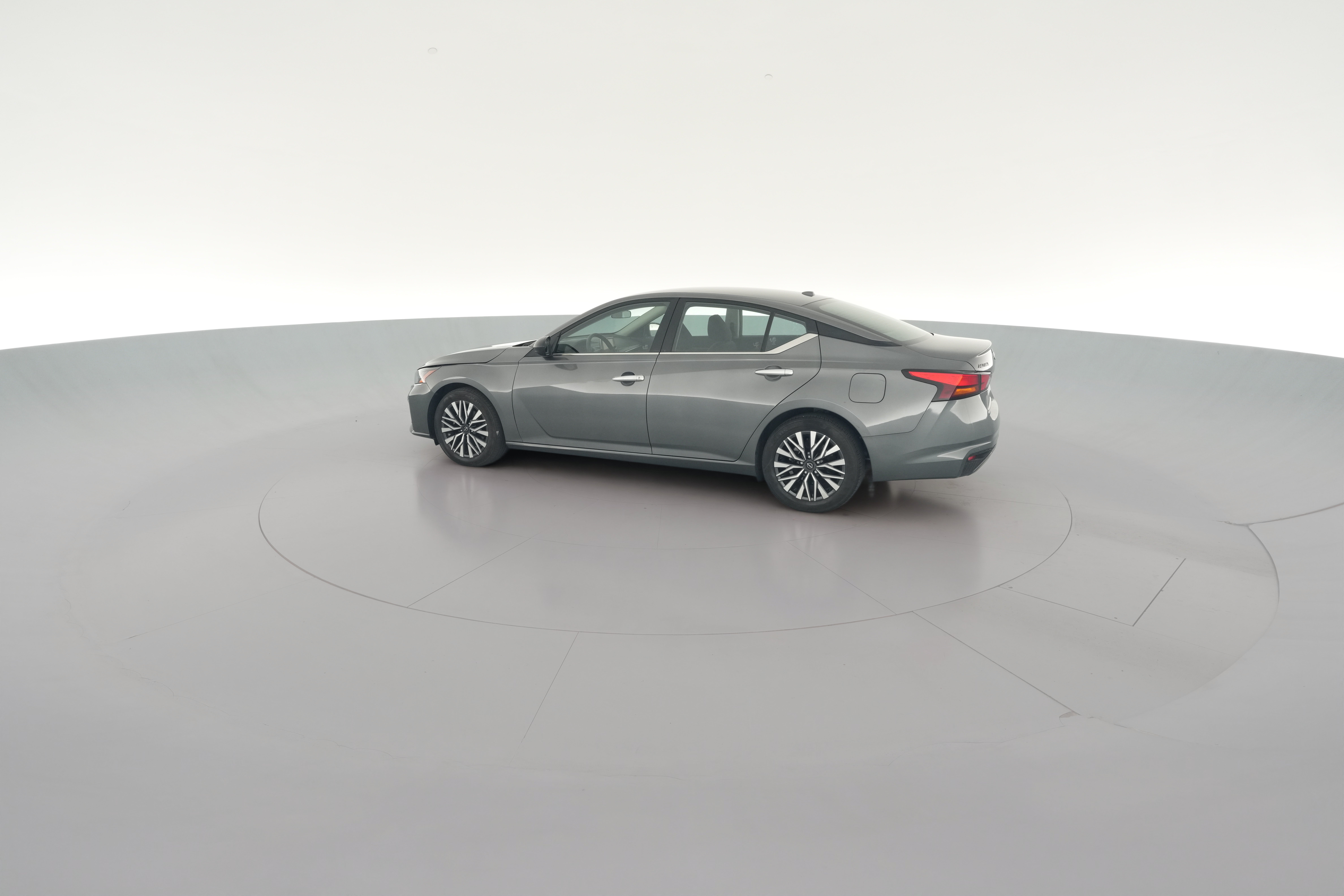 2025 Nissan Altima SV - Photo 22