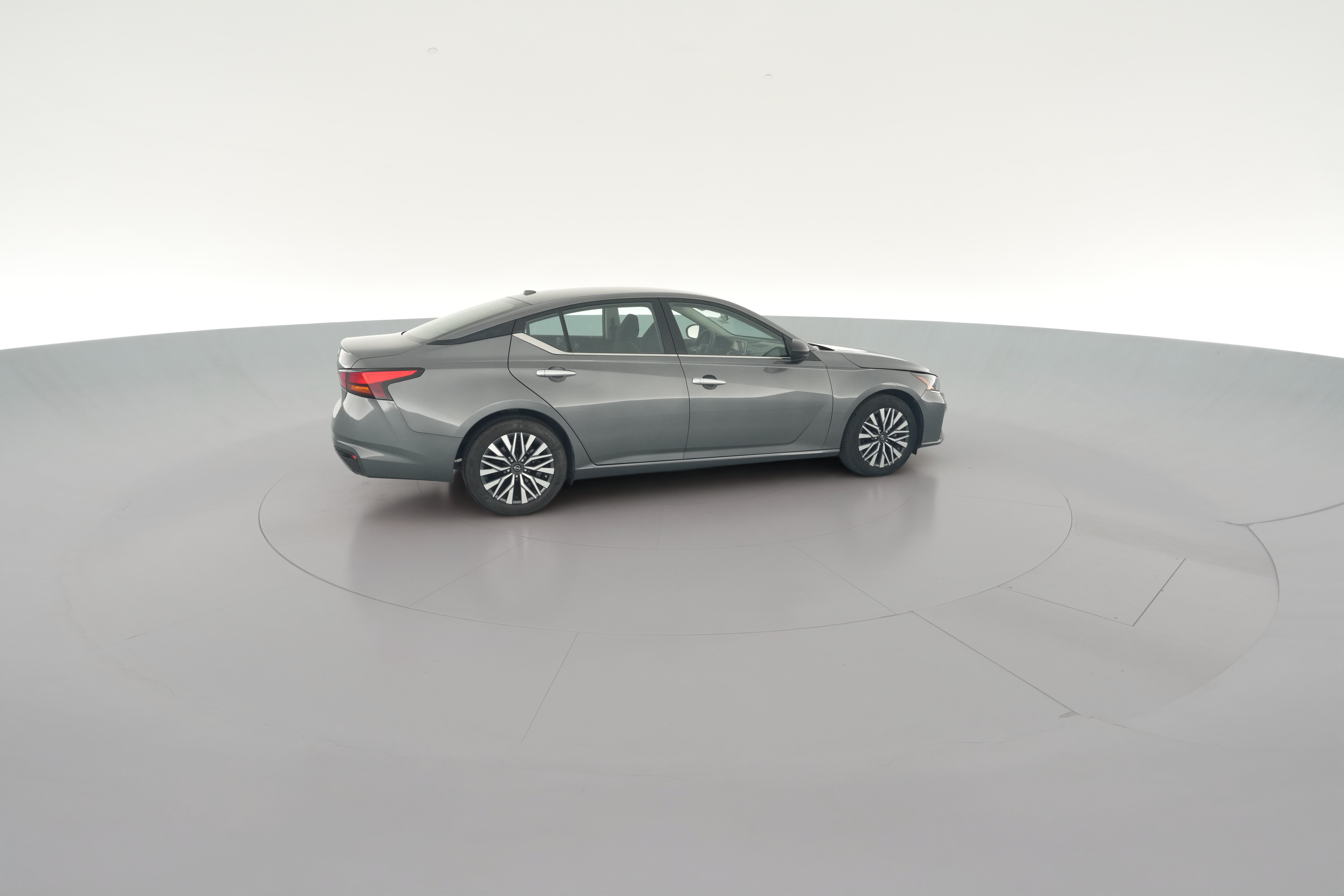 2025 Nissan Altima SV - Photo 28
