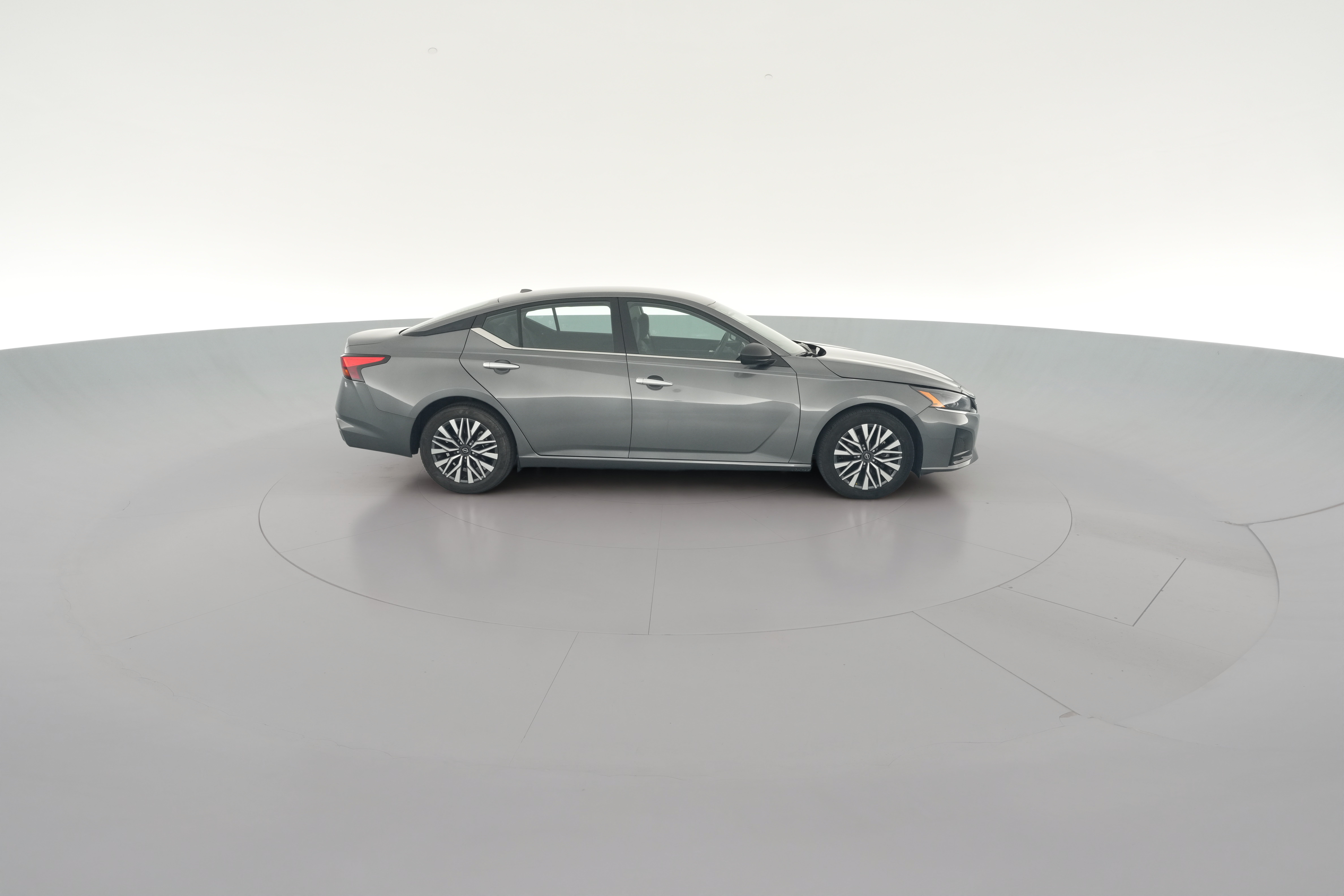 2025 Nissan Altima SV - Photo 29