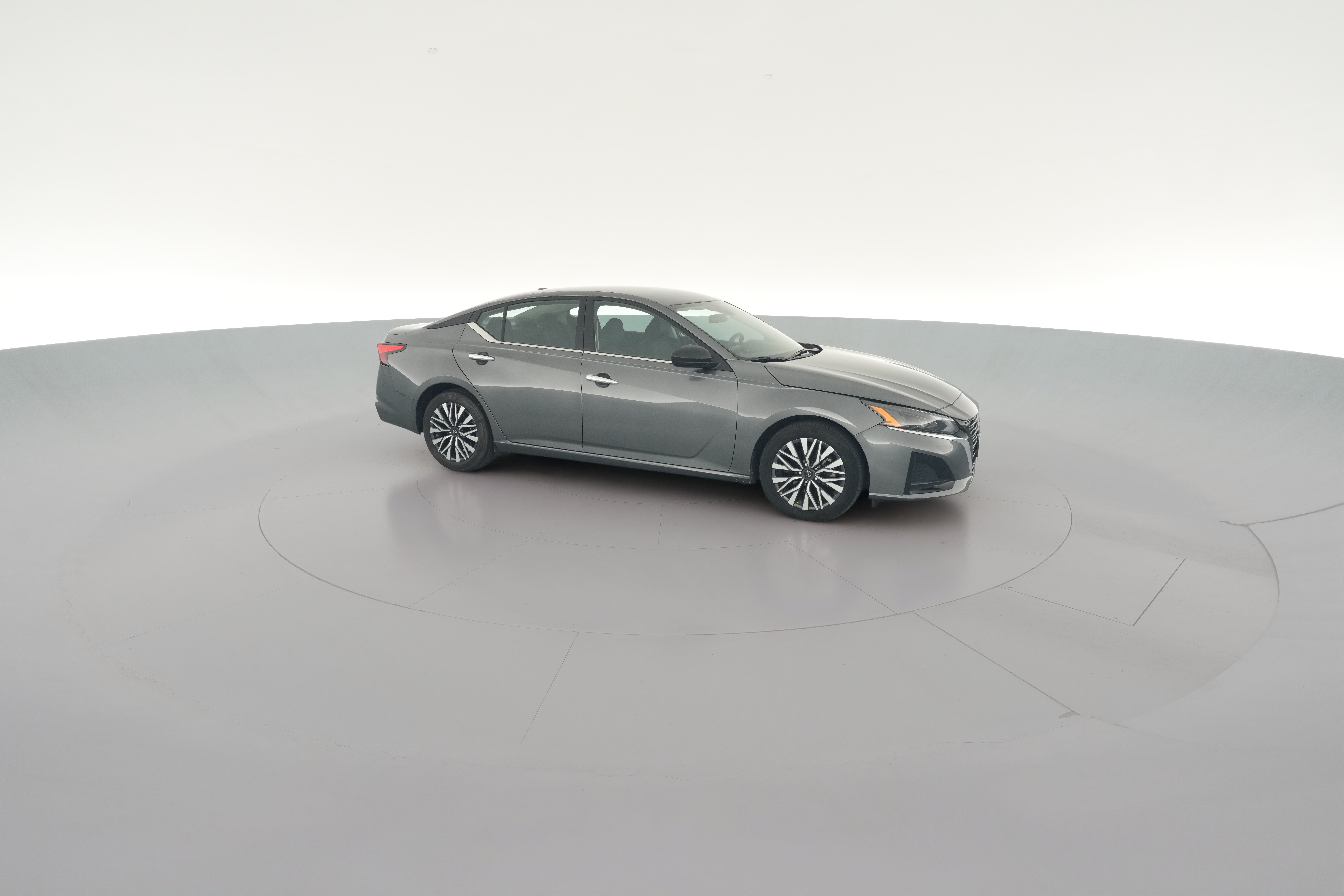 2025 Nissan Altima SV - Photo 30