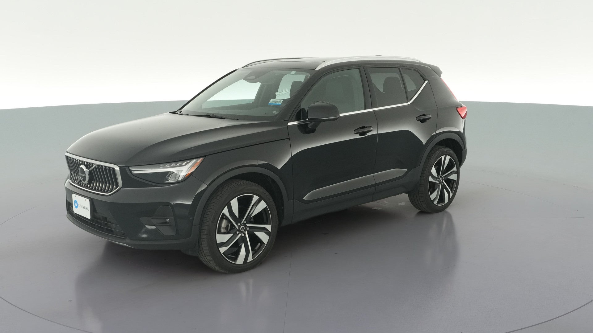 2024 Volvo XC40 vehicle photo
