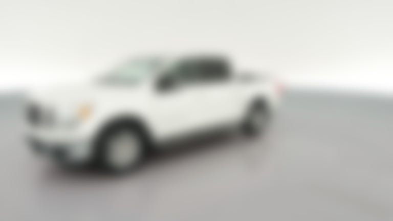 2019 Nissan Titan Crew Cab vehicle photo