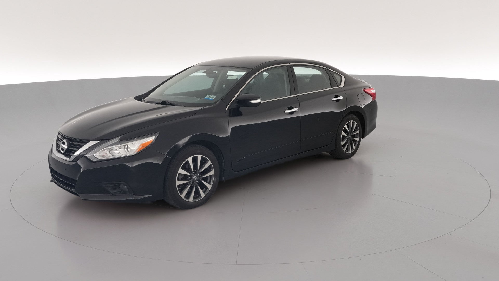 2017 Nissan Altima vehicle photo