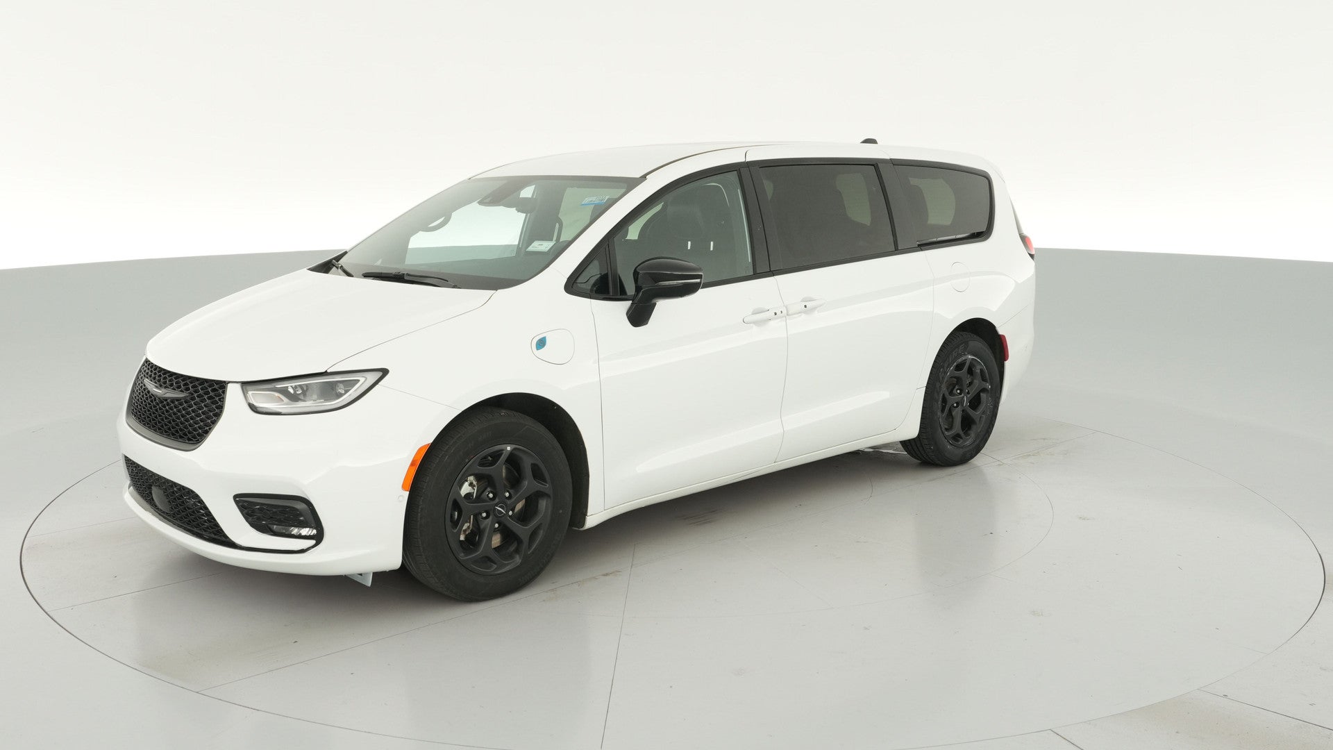 2024 Chrysler Pacifica Hybrid vehicle photo
