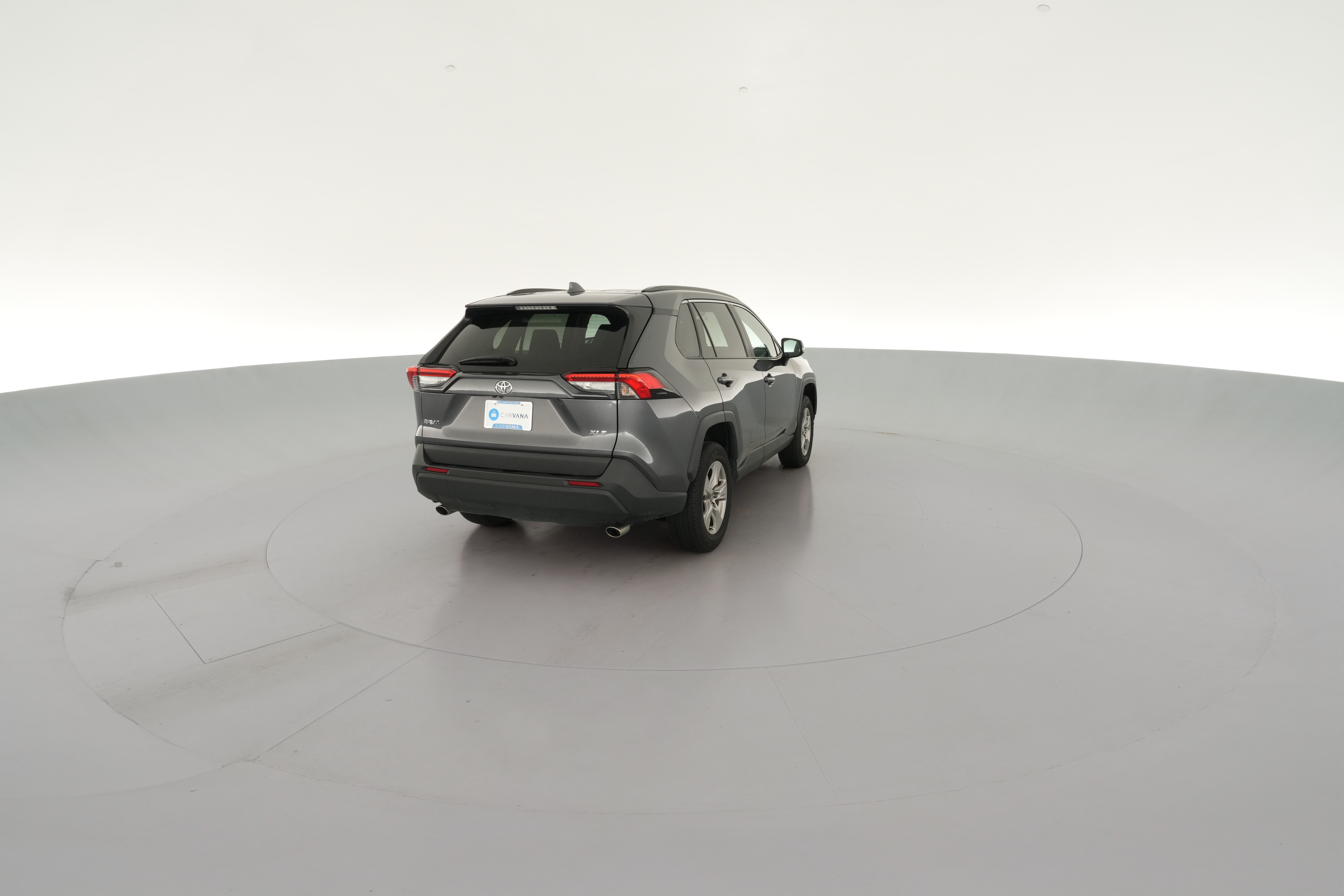 2025 Toyota RAV4 XLE - Photo 31