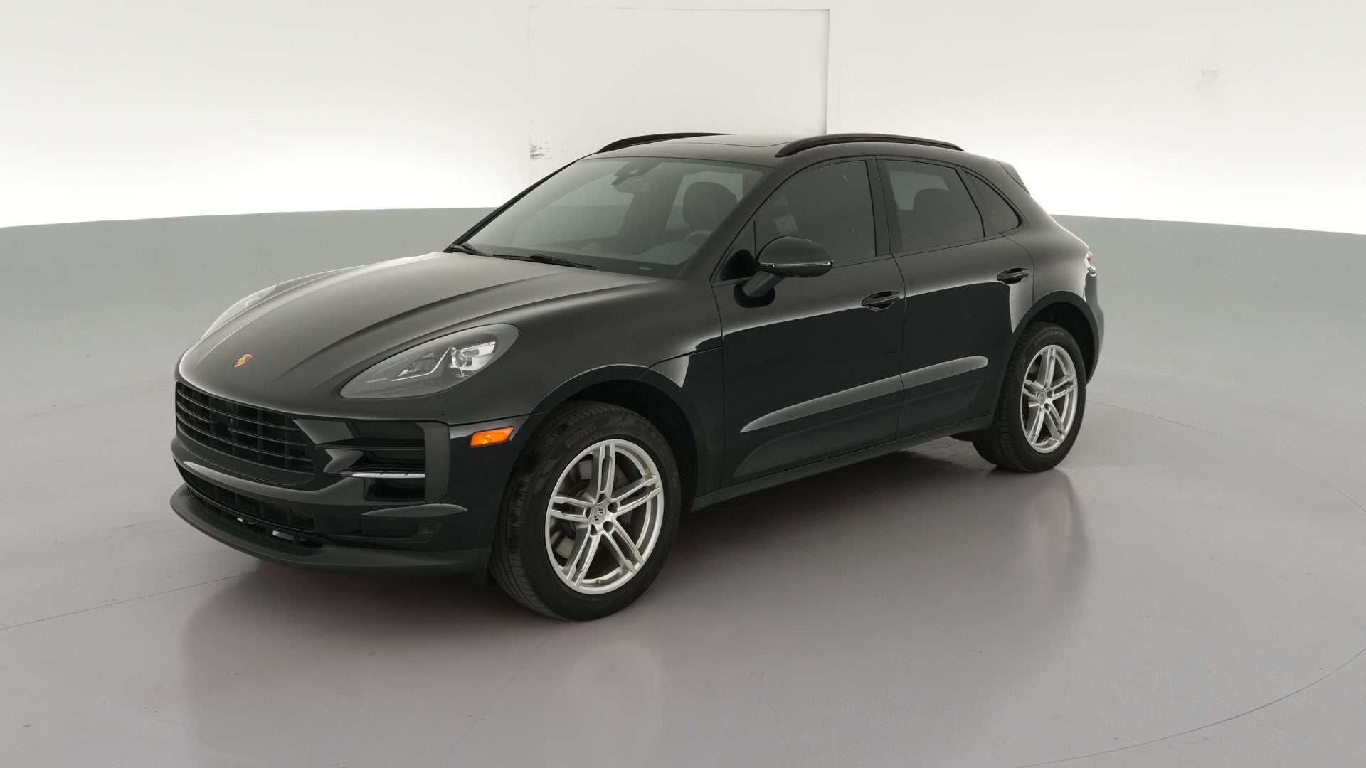 2020 Porsche Macan vehicle photo