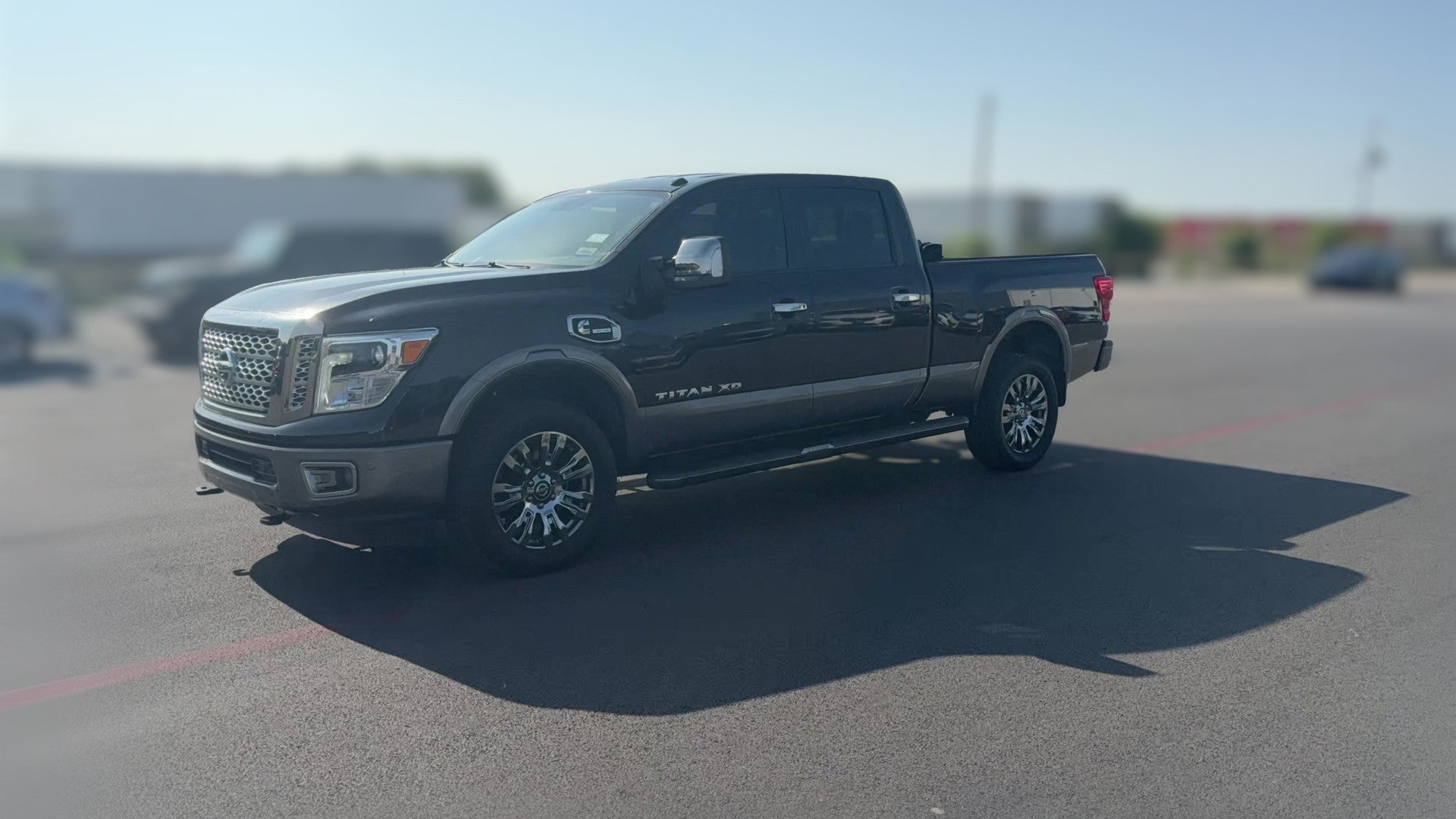 2019 Nissan TITAN XD Crew Cab vehicle photo