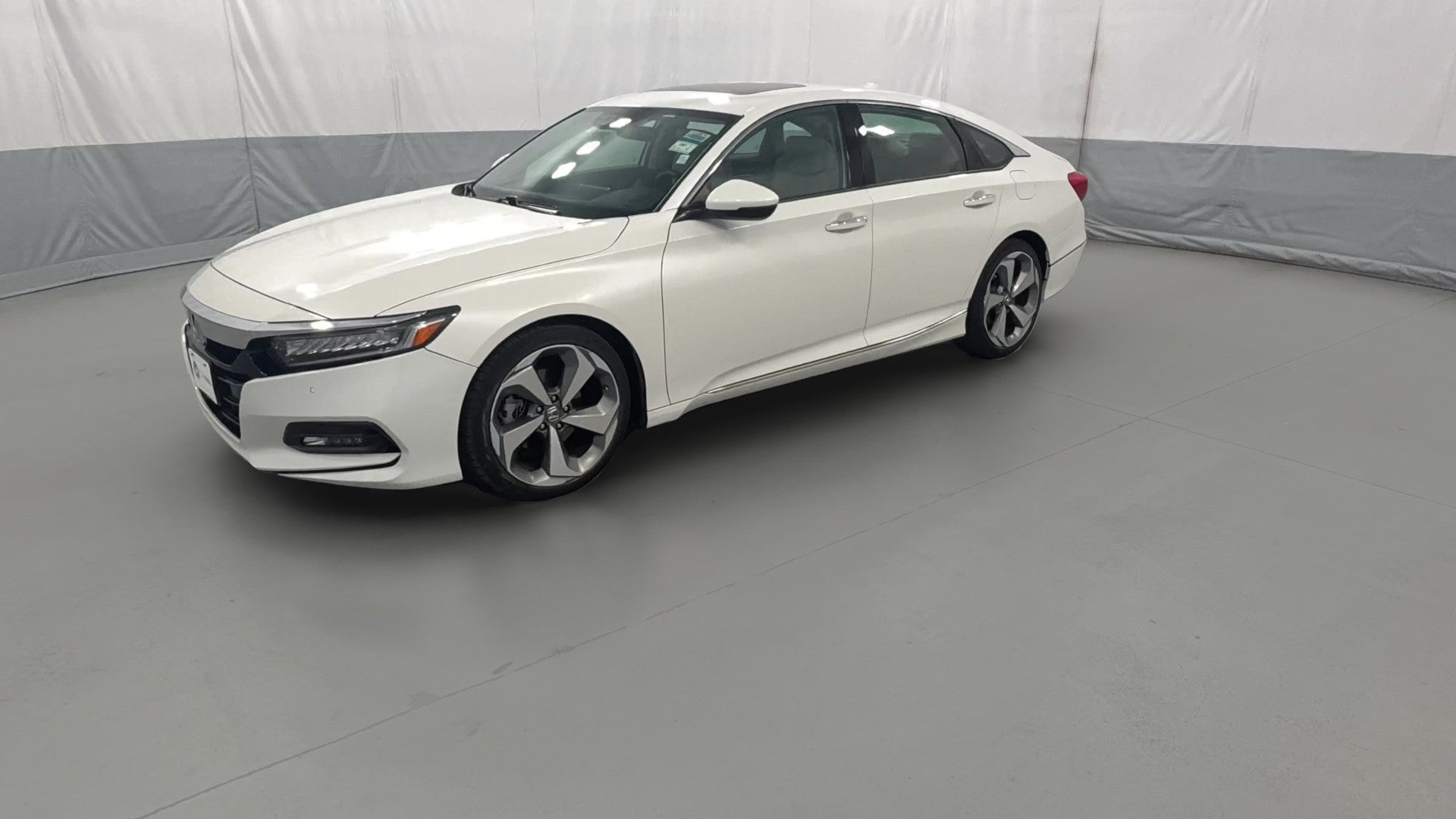 2019 Honda Accord vehicle photo