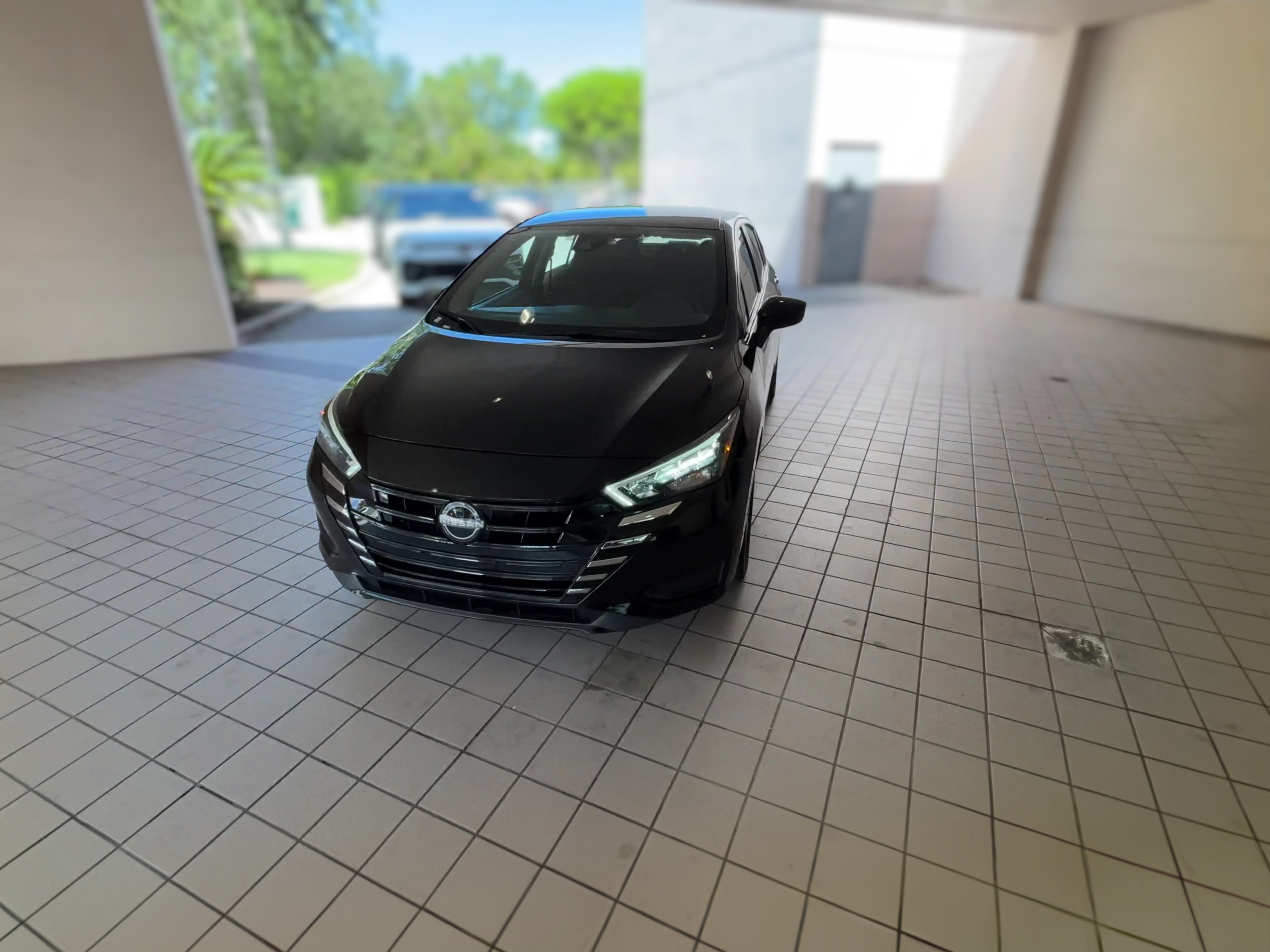 2025 Nissan Versa Sedan SV - Photo 15