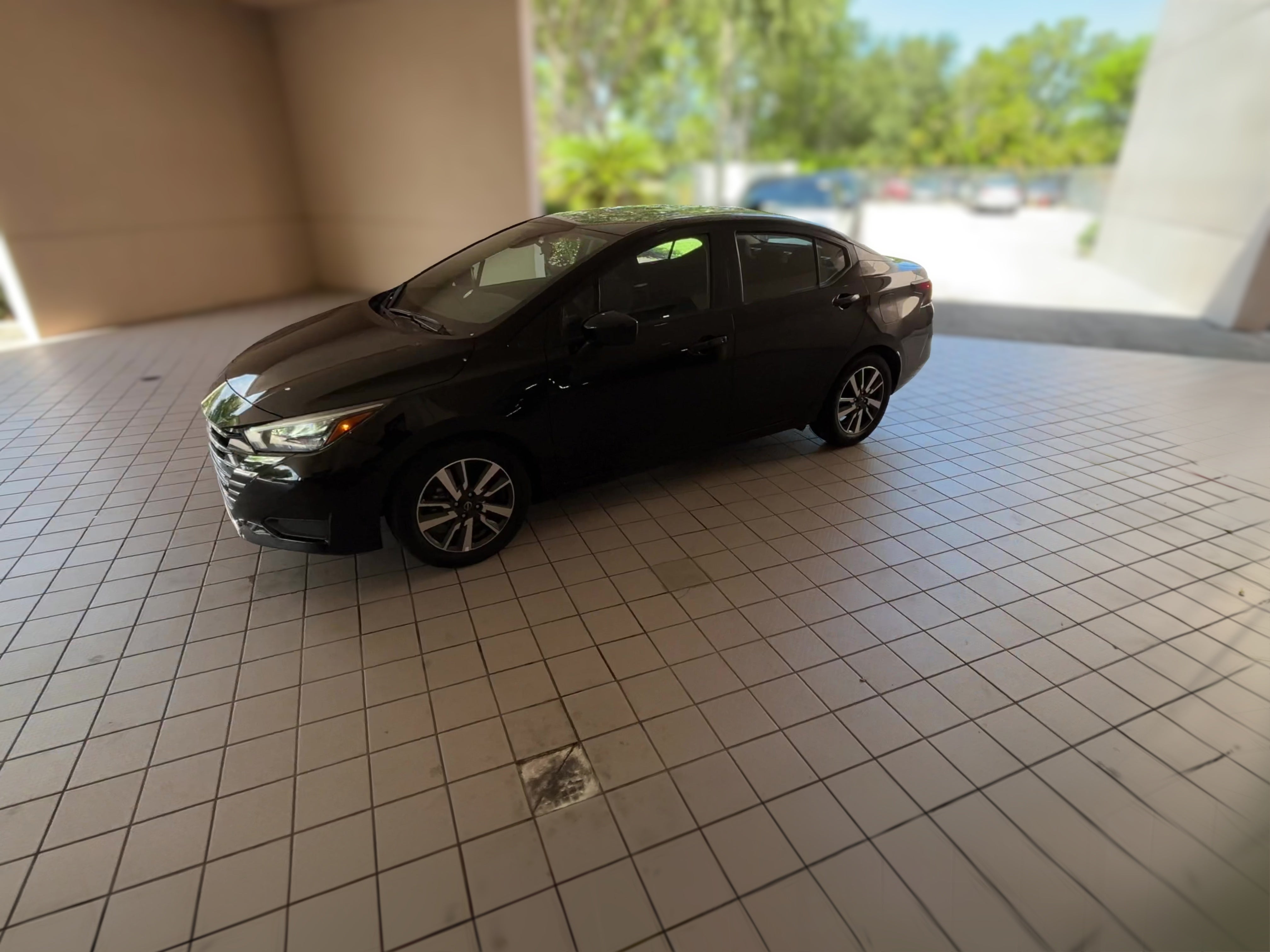 2025 Nissan Versa Sedan SV - Photo 17