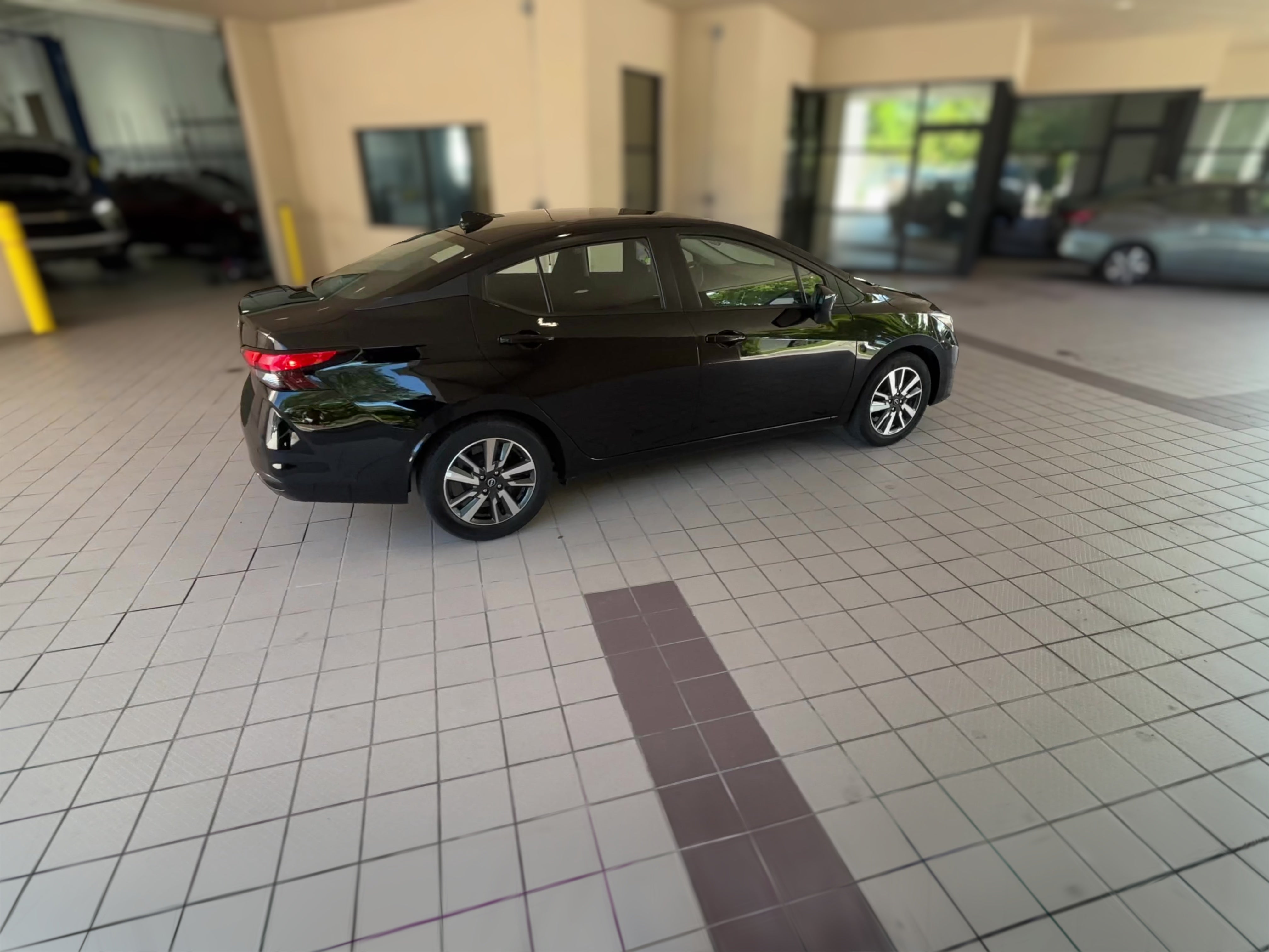 2025 Nissan Versa Sedan SV - Photo 25