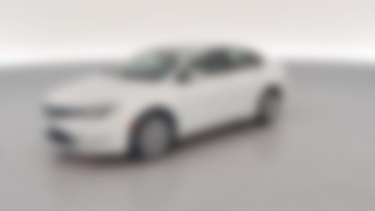 2015 Chrysler 200 vehicle photo