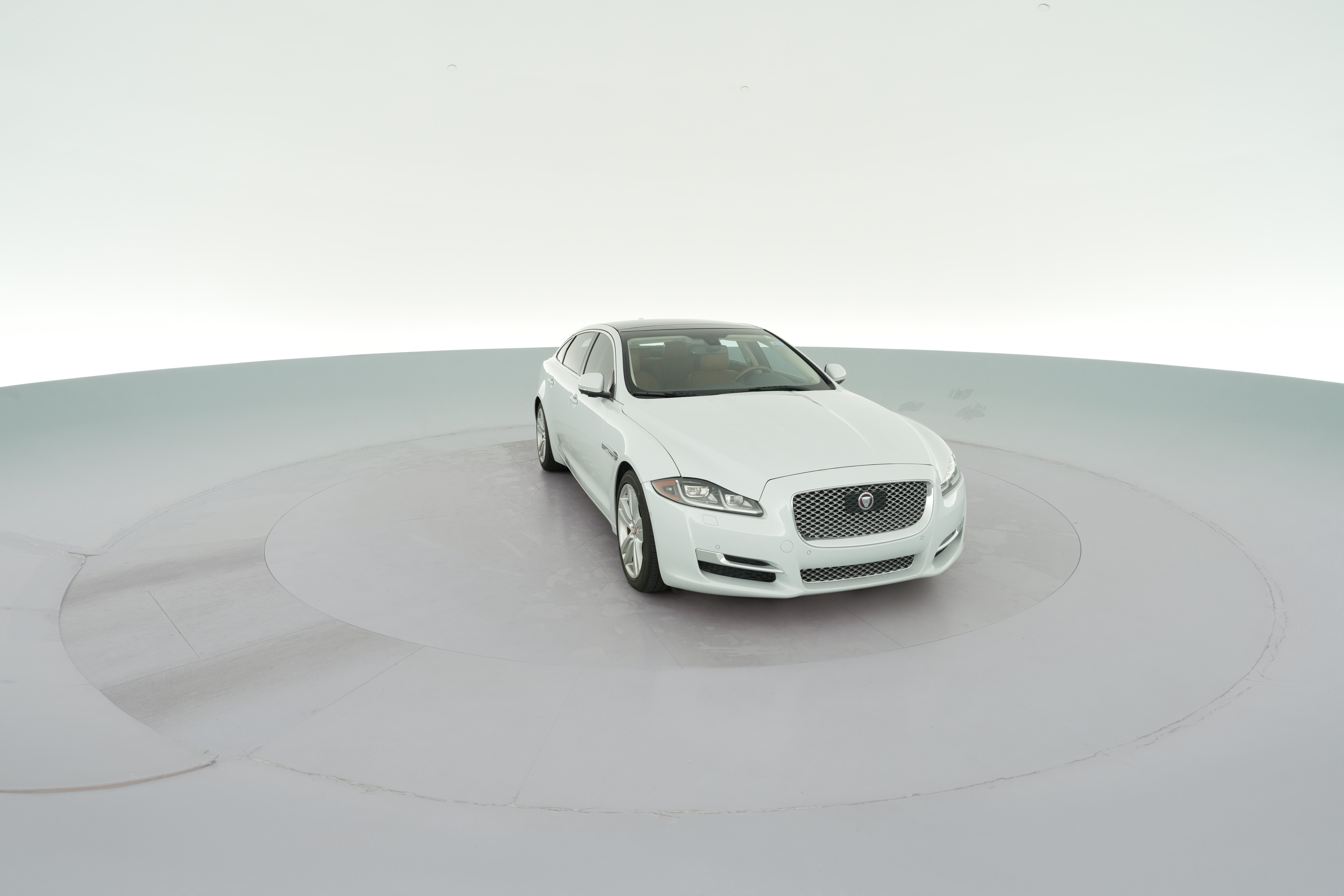 2016 Jaguar XJ Portfolio - Photo 41