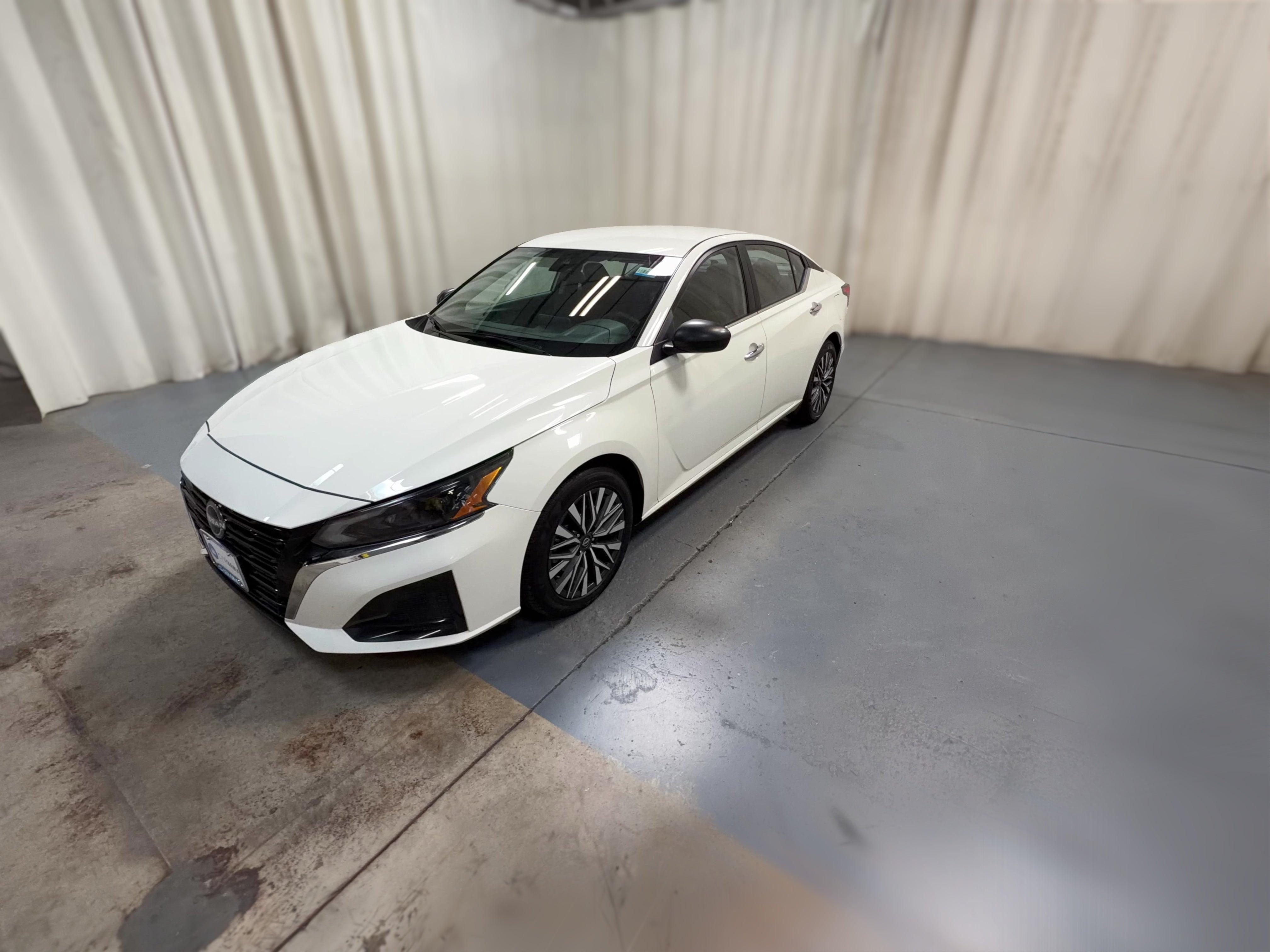 2025 Nissan Altima SV - Photo 19