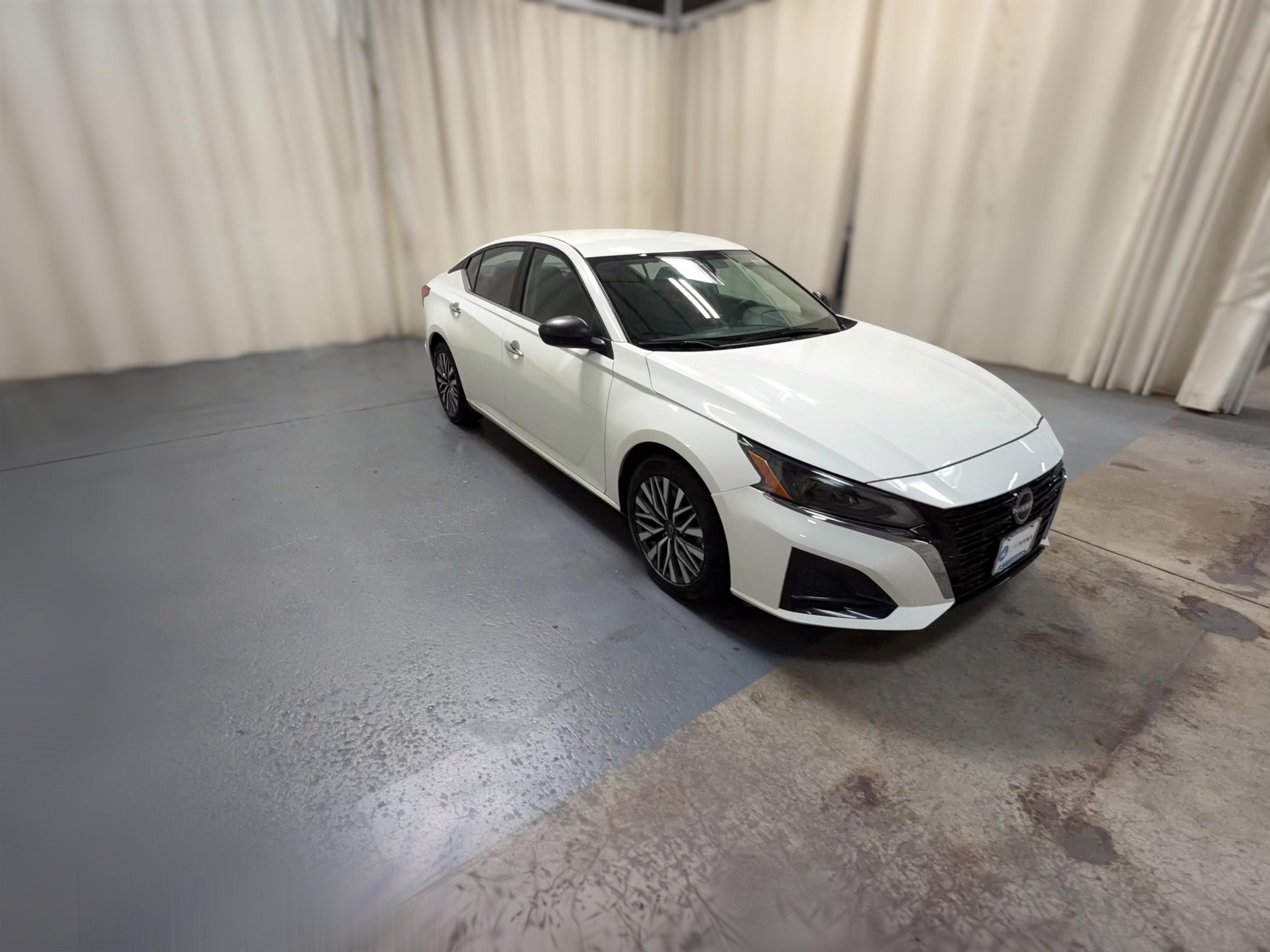 2025 Nissan Altima SV - Photo 31