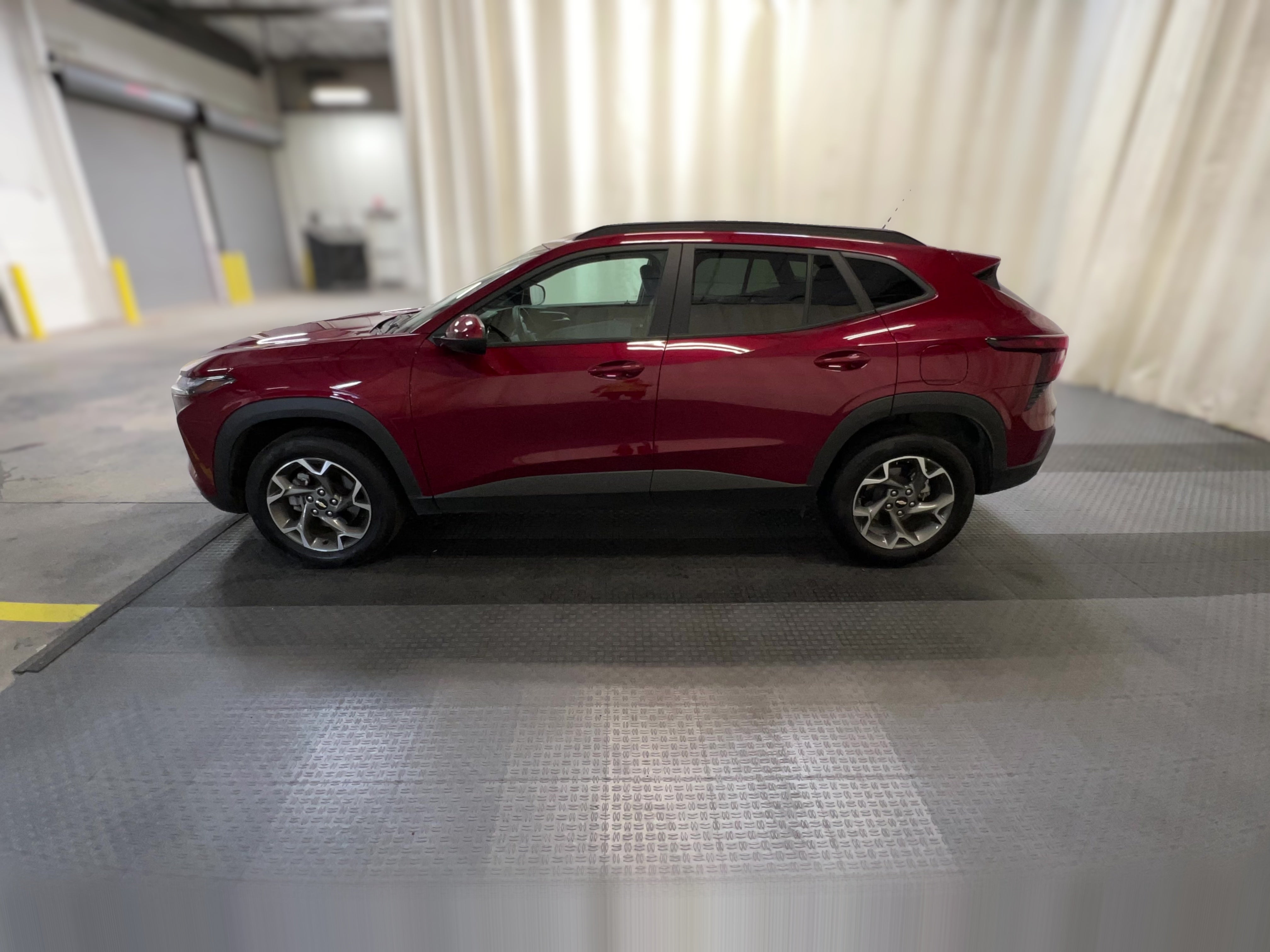 2025 Chevrolet Trax LT - Photo 21