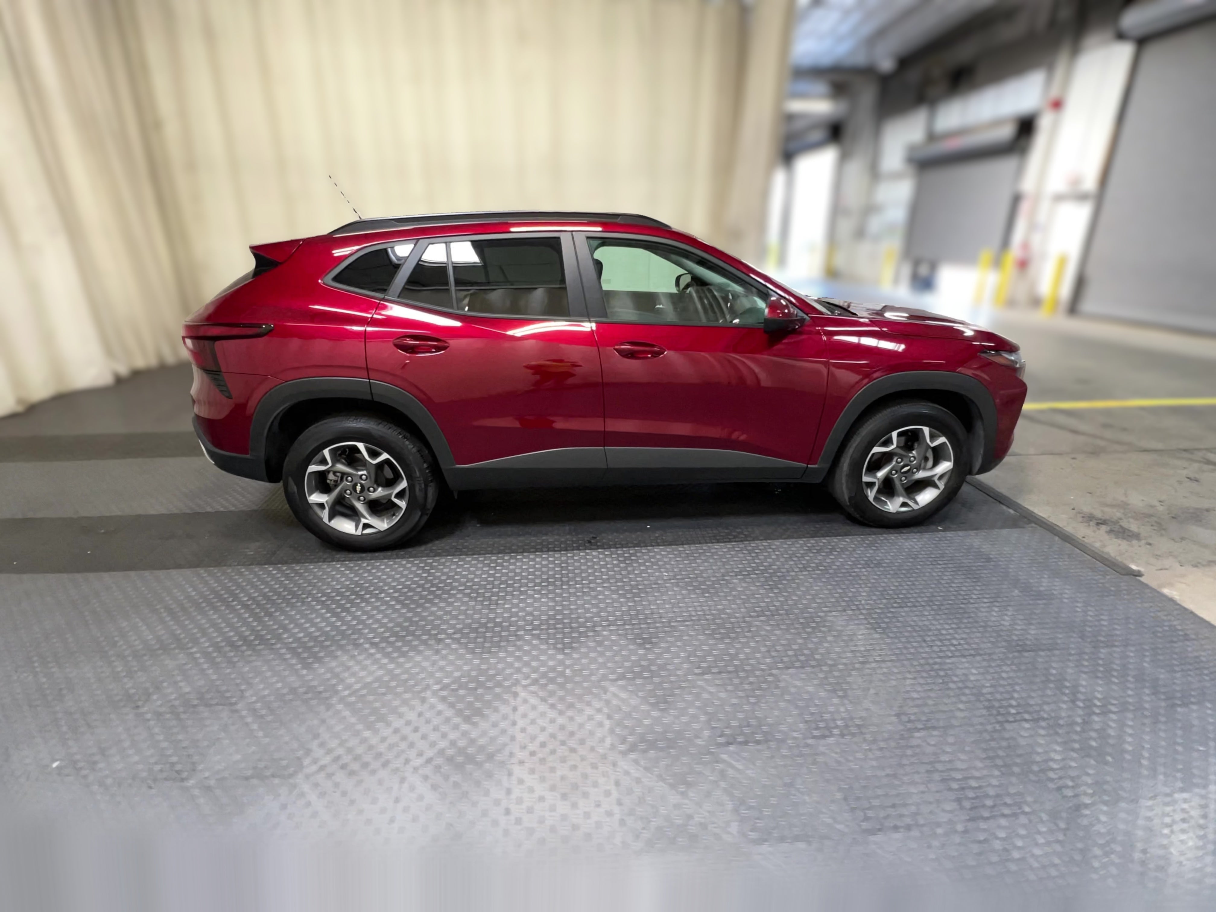 2025 Chevrolet Trax LT - Photo 29