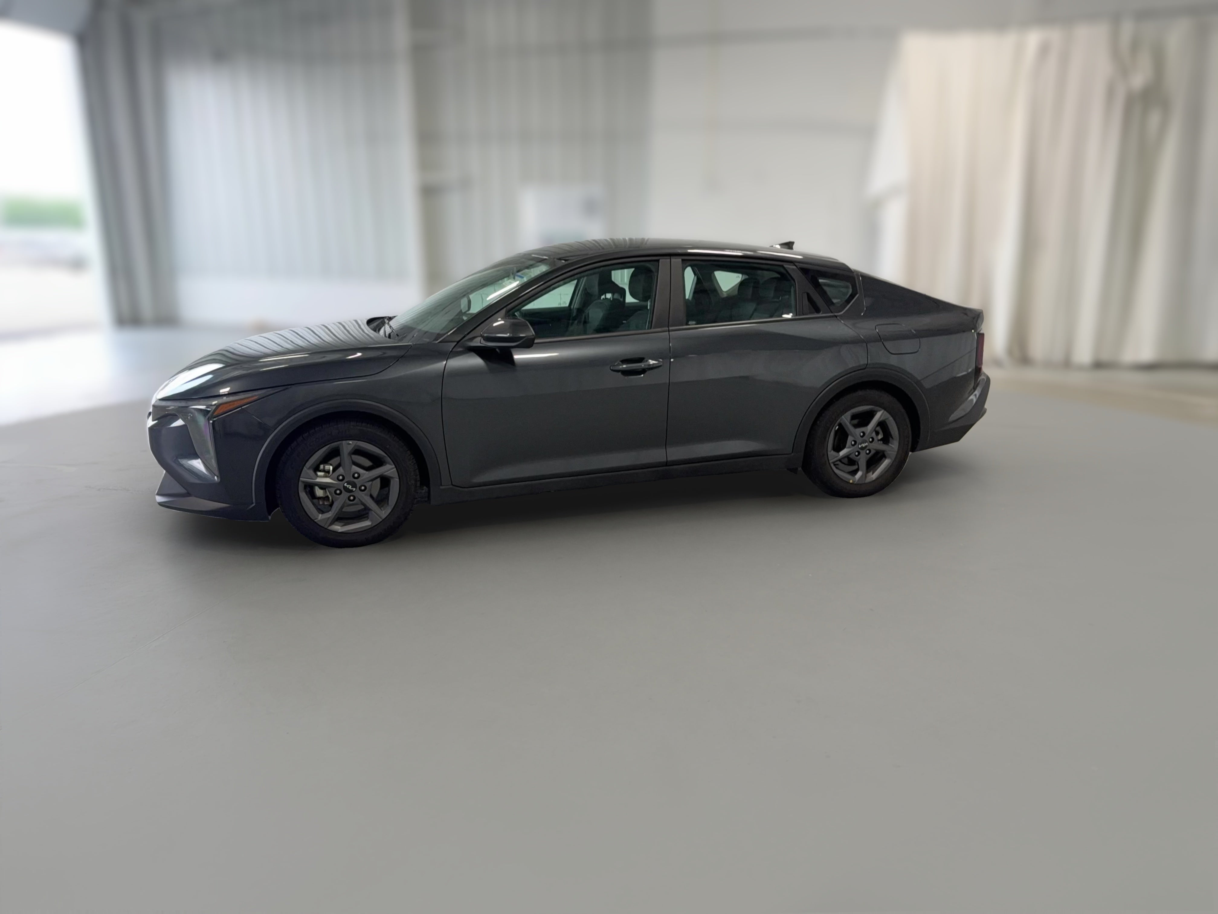 2025 Kia K4 LXS - Photo 26
