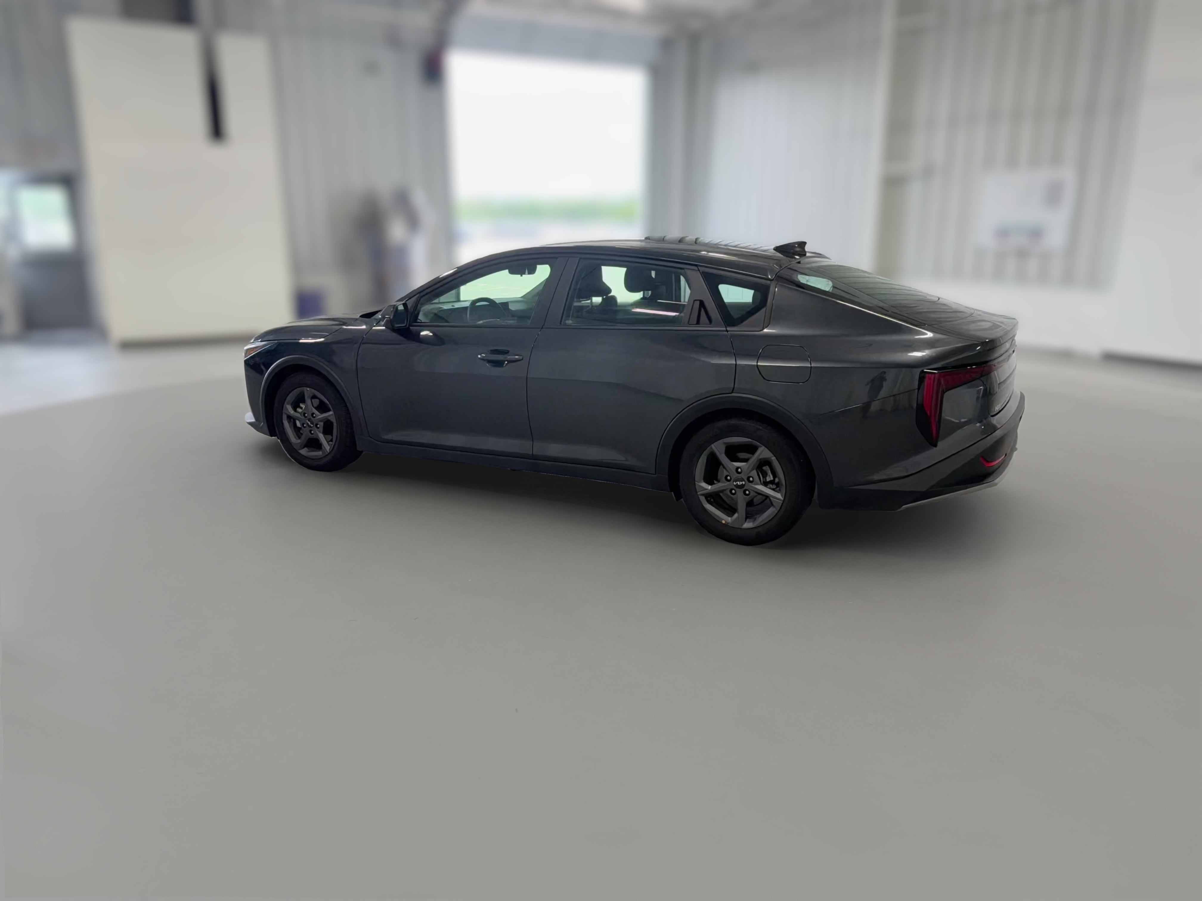2025 Kia K4 LXS - Photo 28