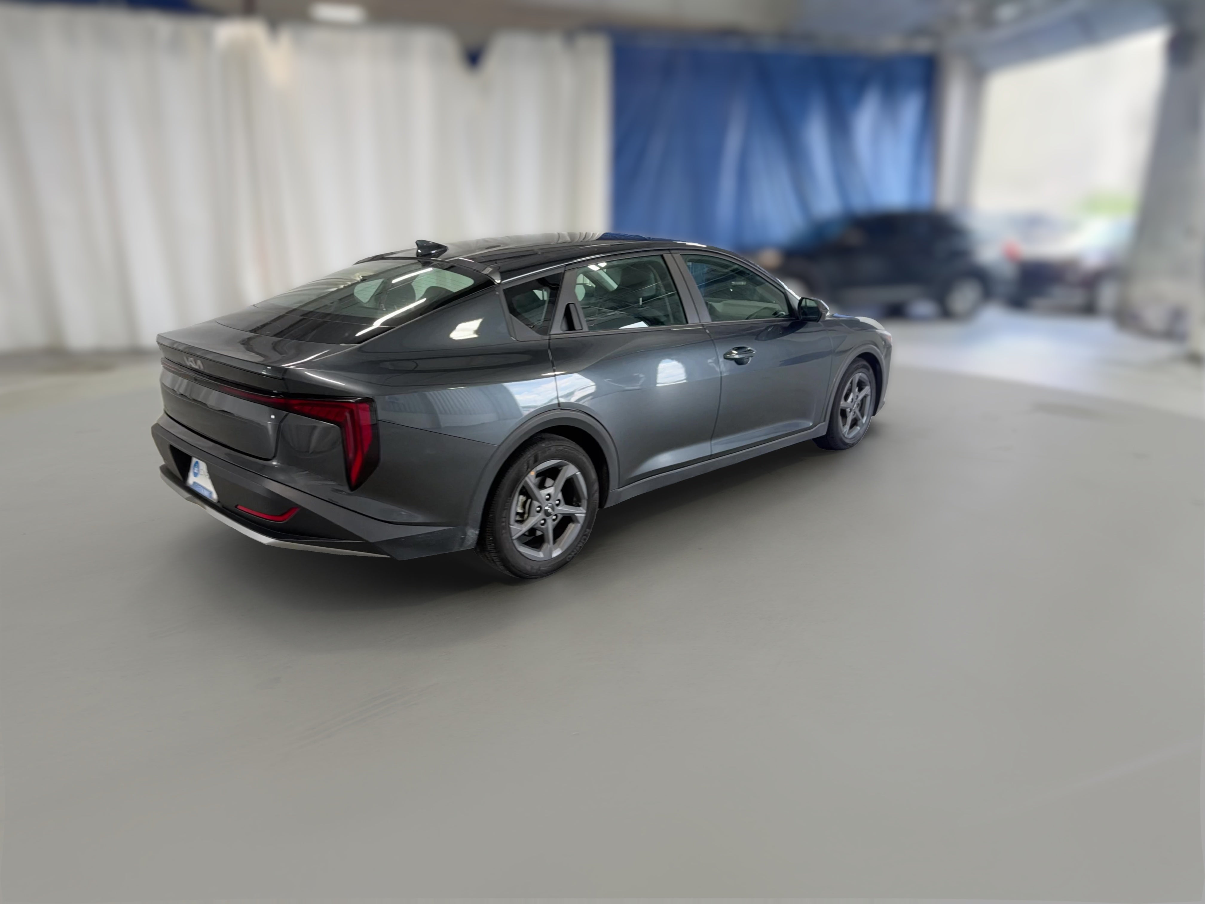 2025 Kia K4 LXS - Photo 33
