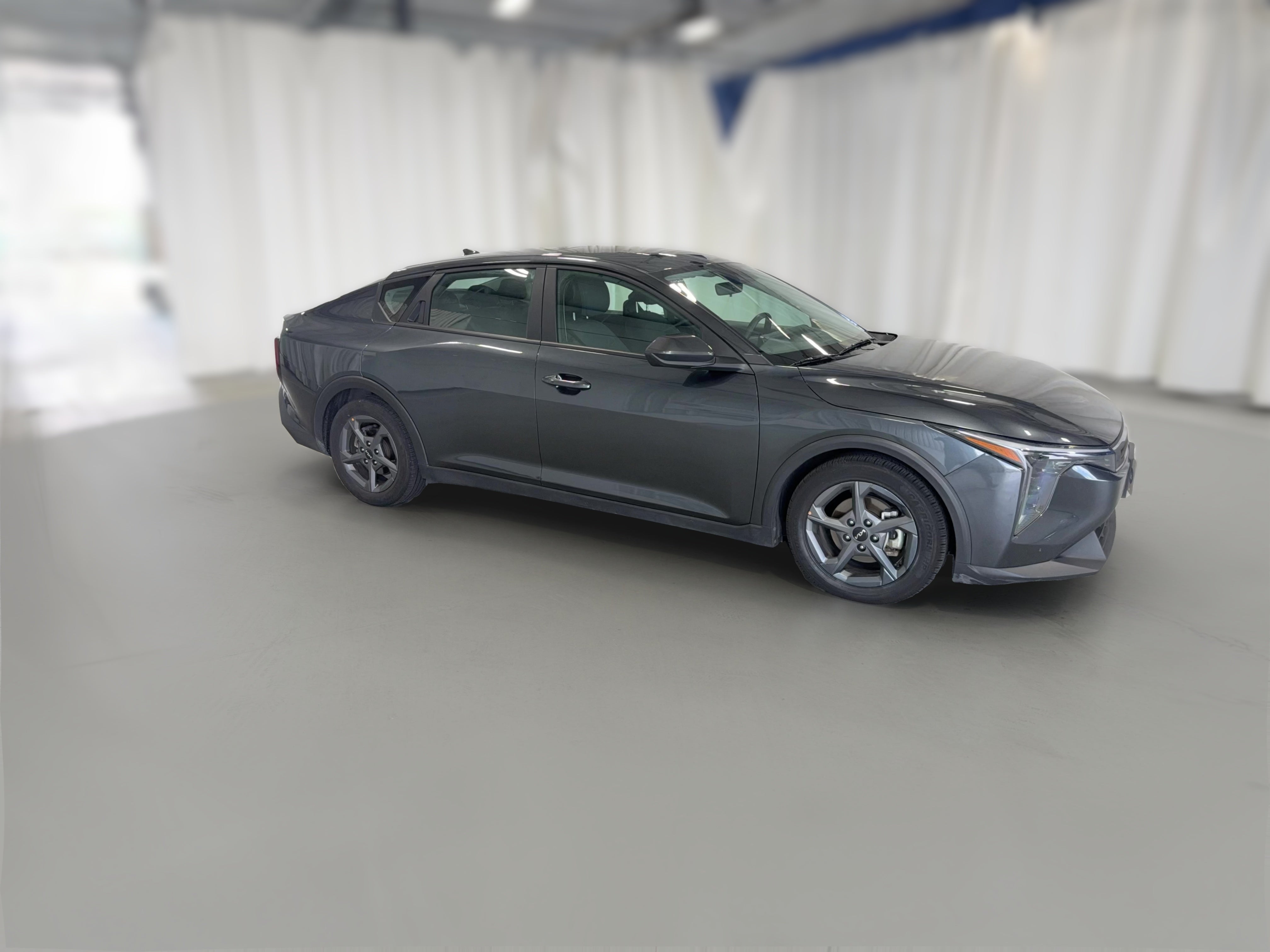 2025 Kia K4 LXS - Photo 36