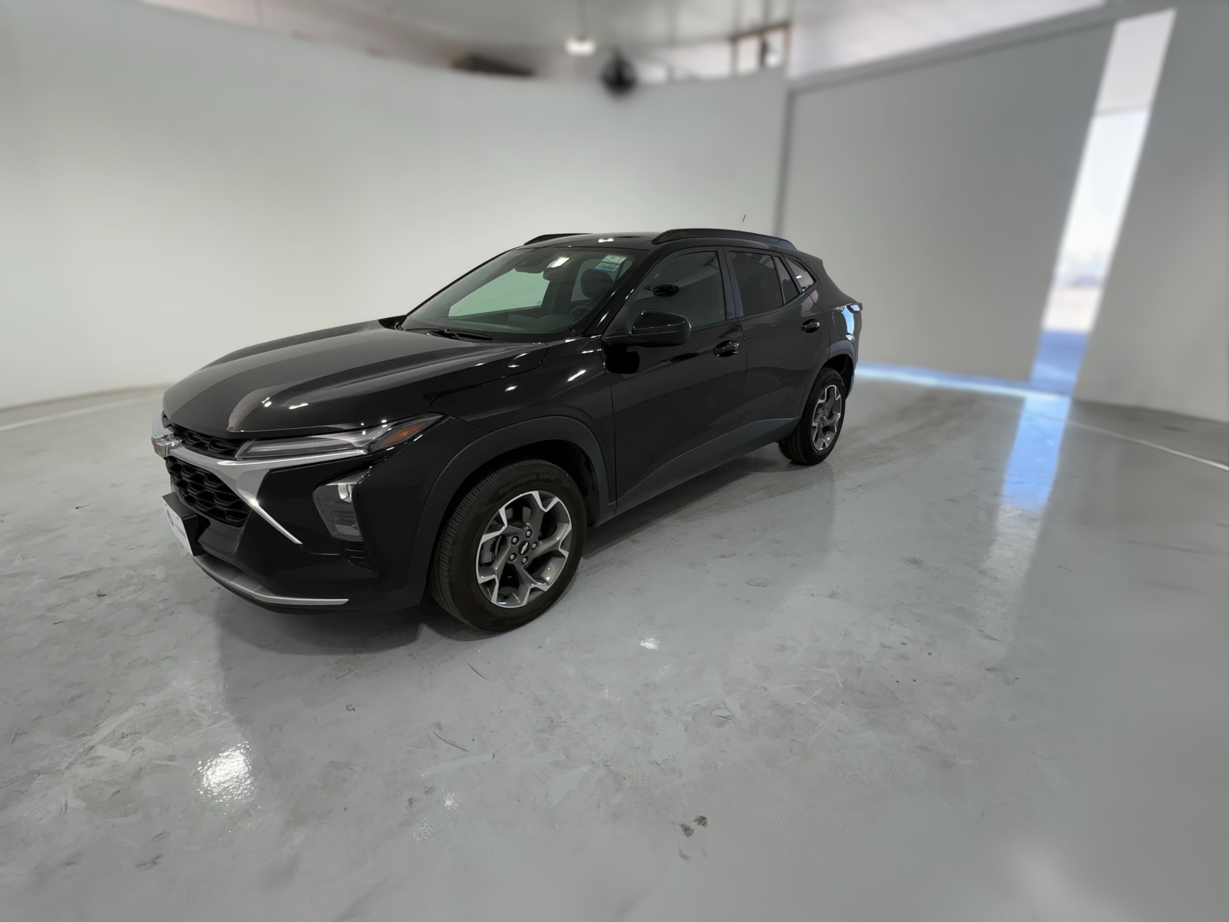 2025 Chevrolet Trax LT - Photo 22