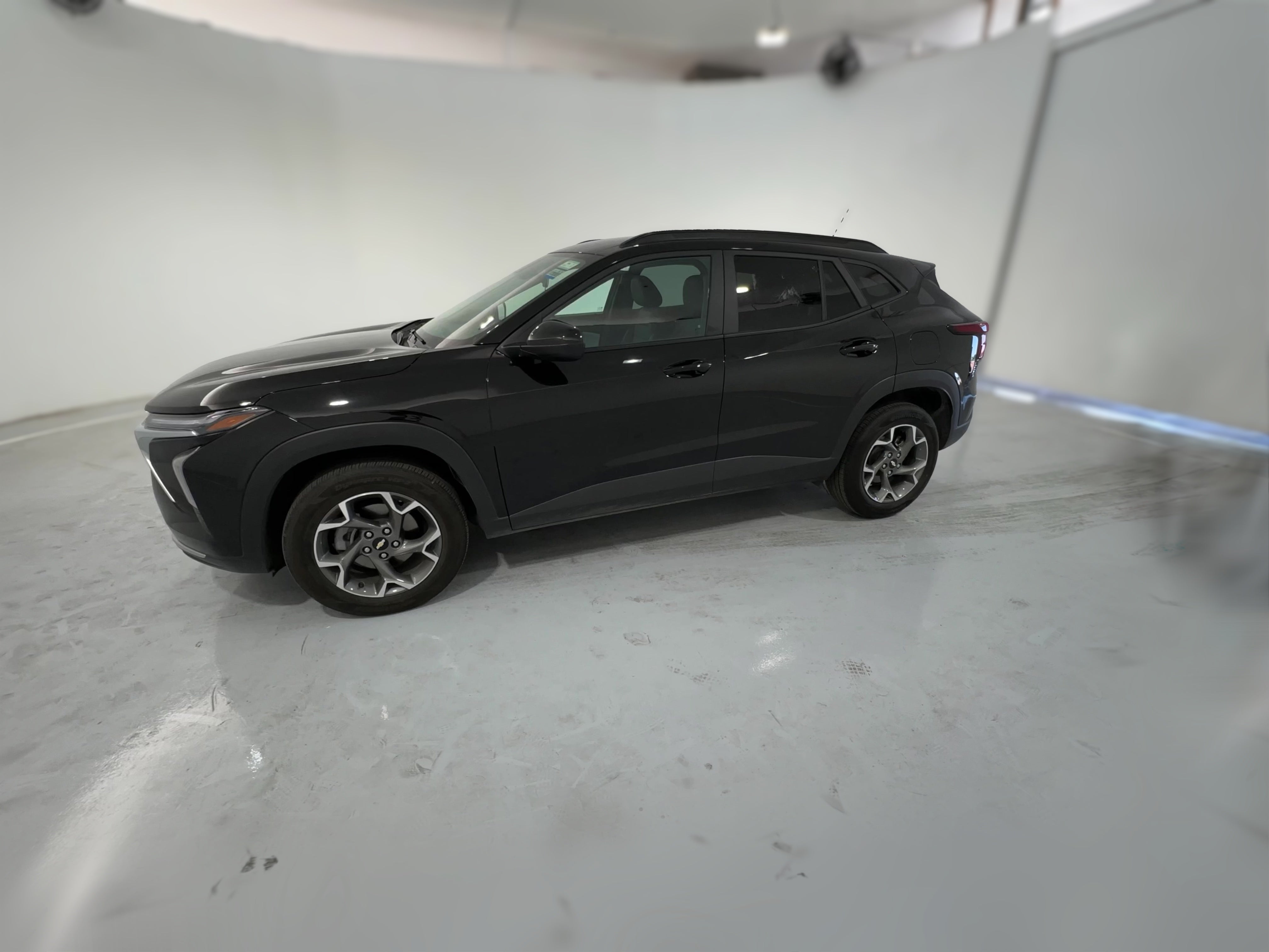 2025 Chevrolet Trax LT - Photo 23