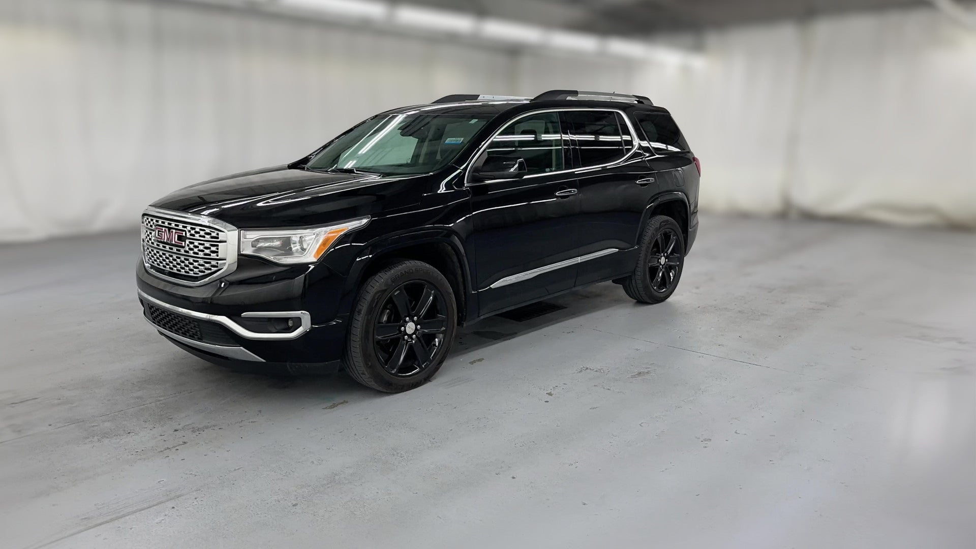 2017 GMC Acadia vehicle photo