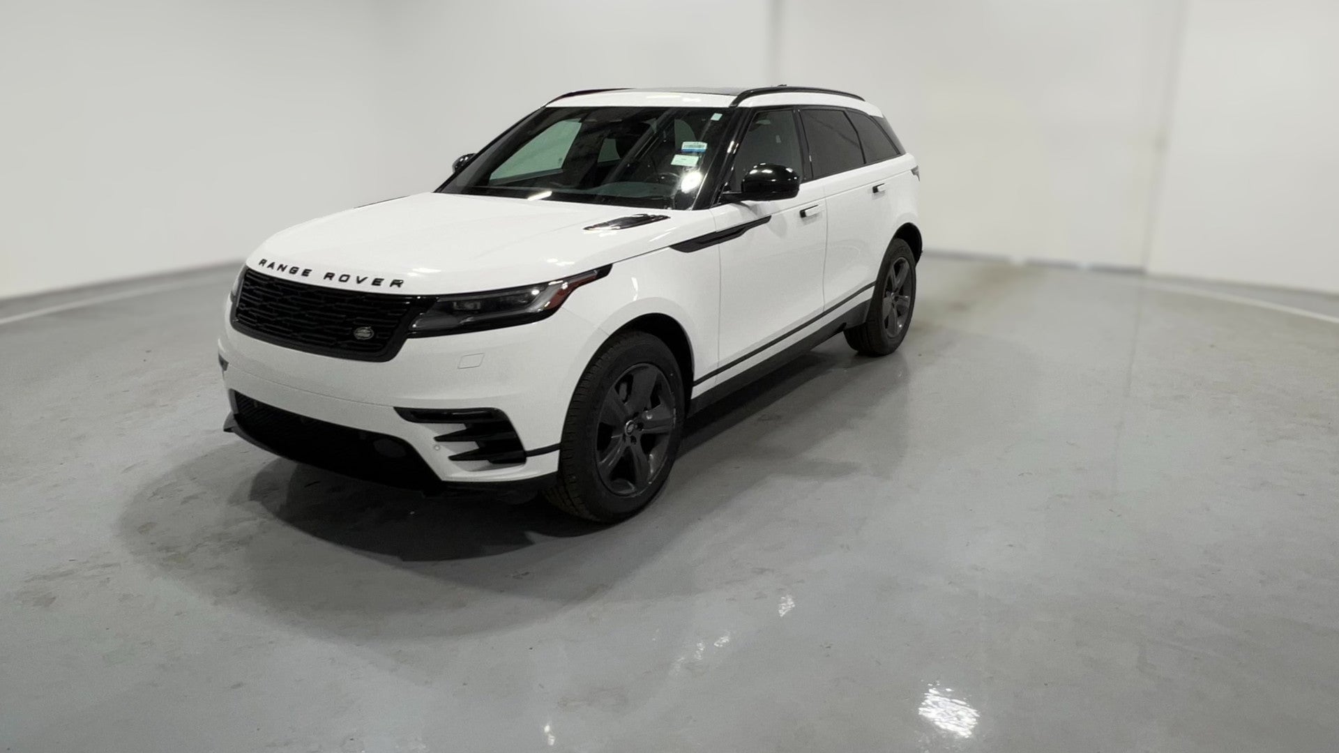 2025 Land Rover Range Rover Velar vehicle photo