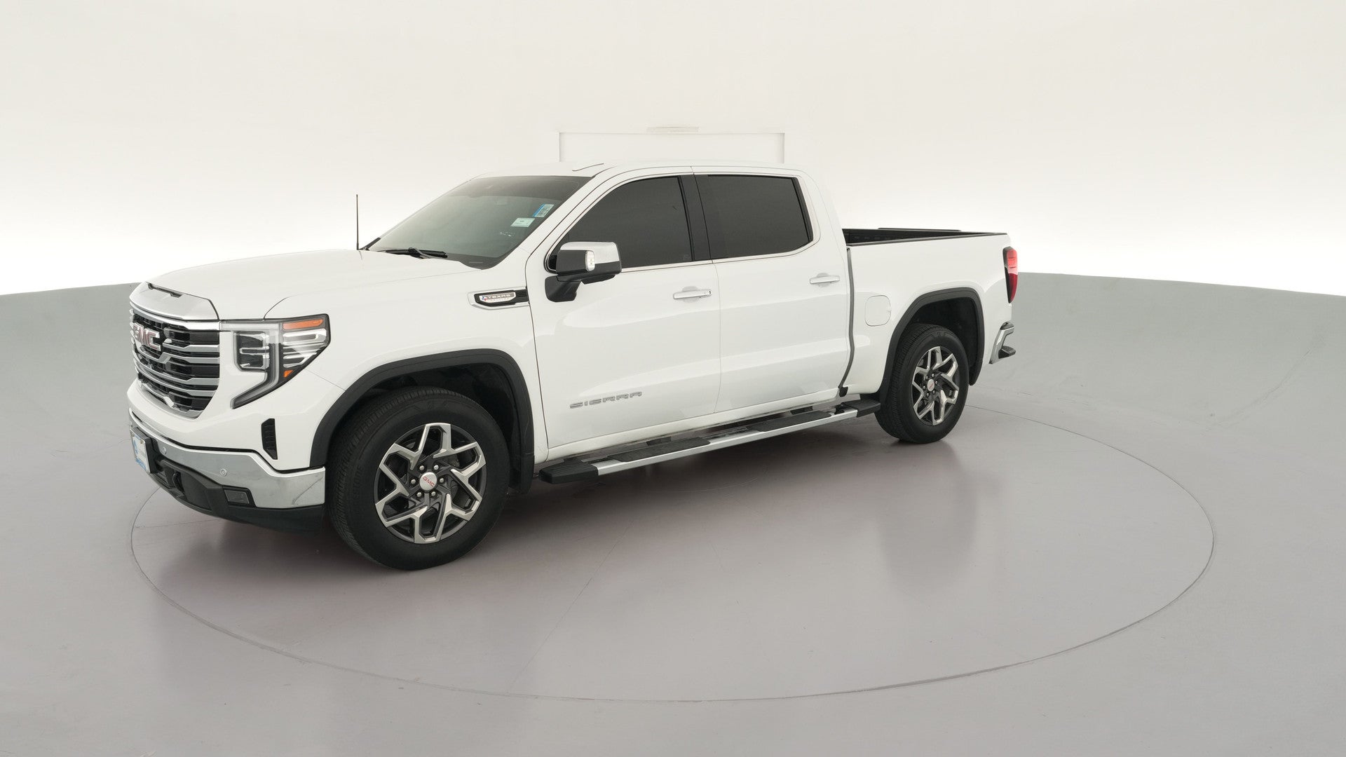 2024 GMC Sierra 1500 Crew Cab vehicle photo
