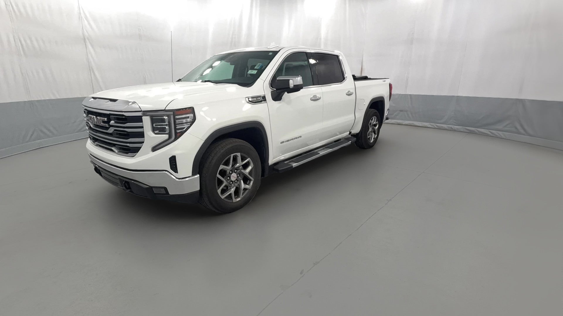 2022 GMC Sierra 1500 Crew Cab vehicle photo