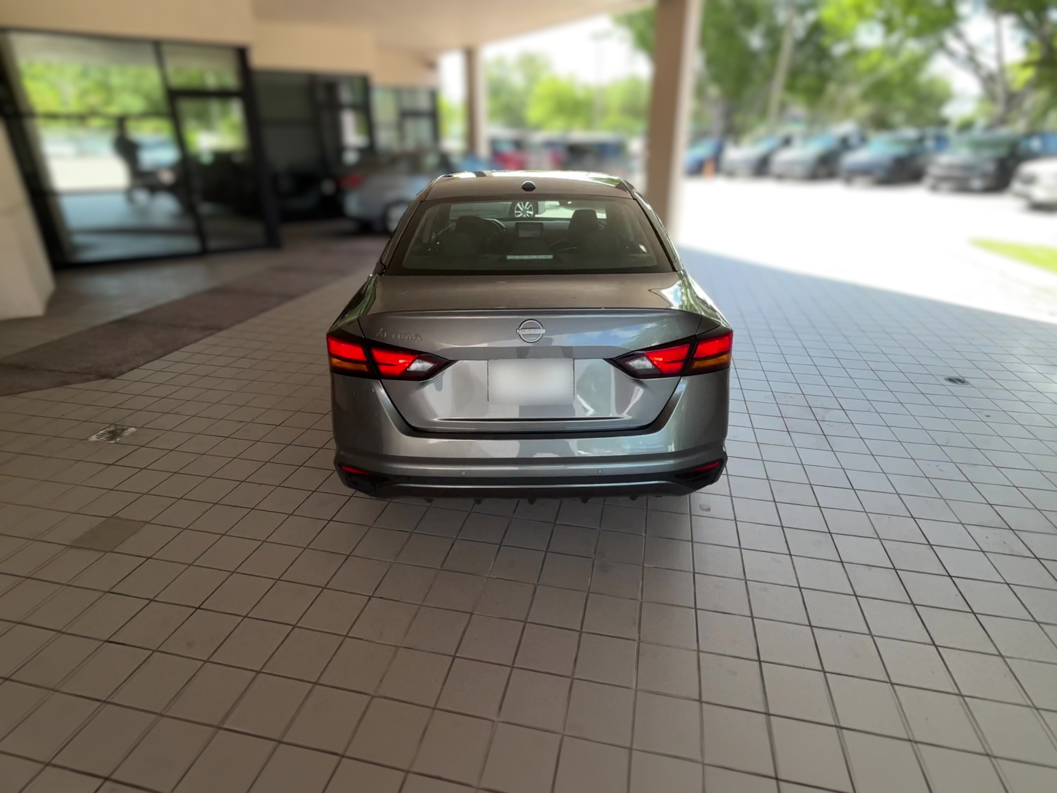 2025 Nissan Altima SV - Photo 24